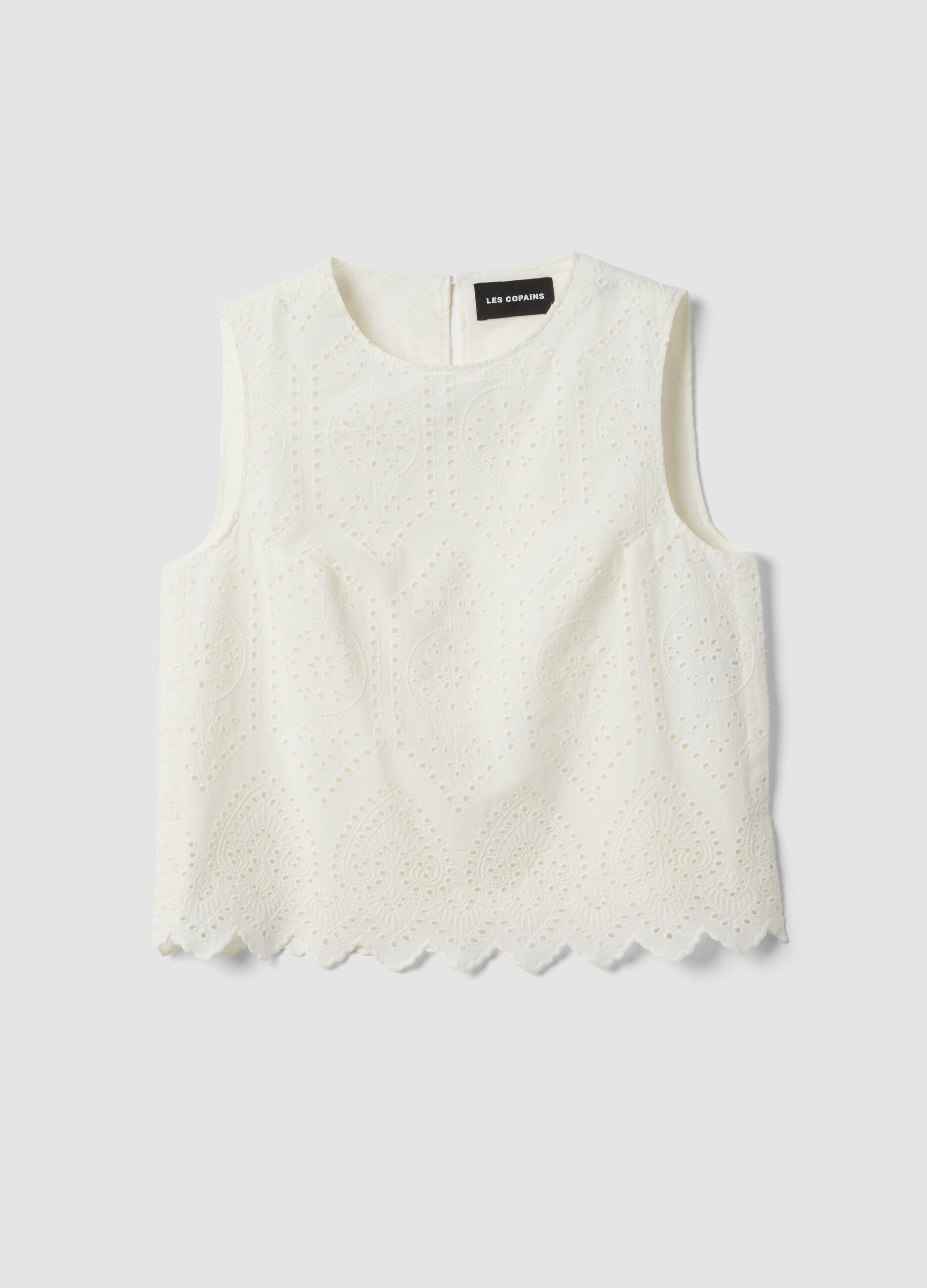 Blusa branca em algod&atilde;o puro com bordado ingl&ecirc;s