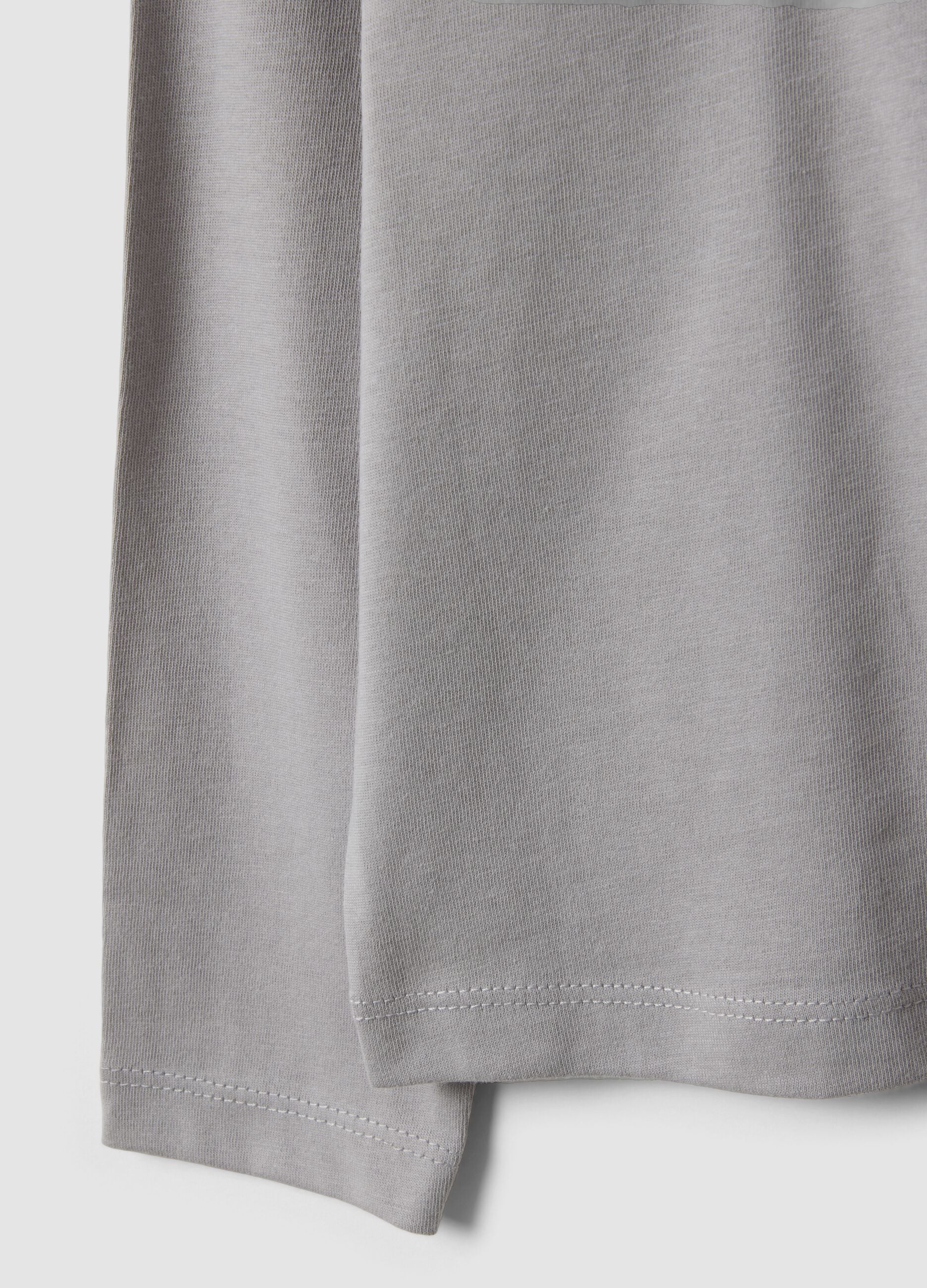 Graues T-Shirt aus Bio-Baumwolle f&uuml;r M&auml;dchen mit Frontprint, Regular Fit