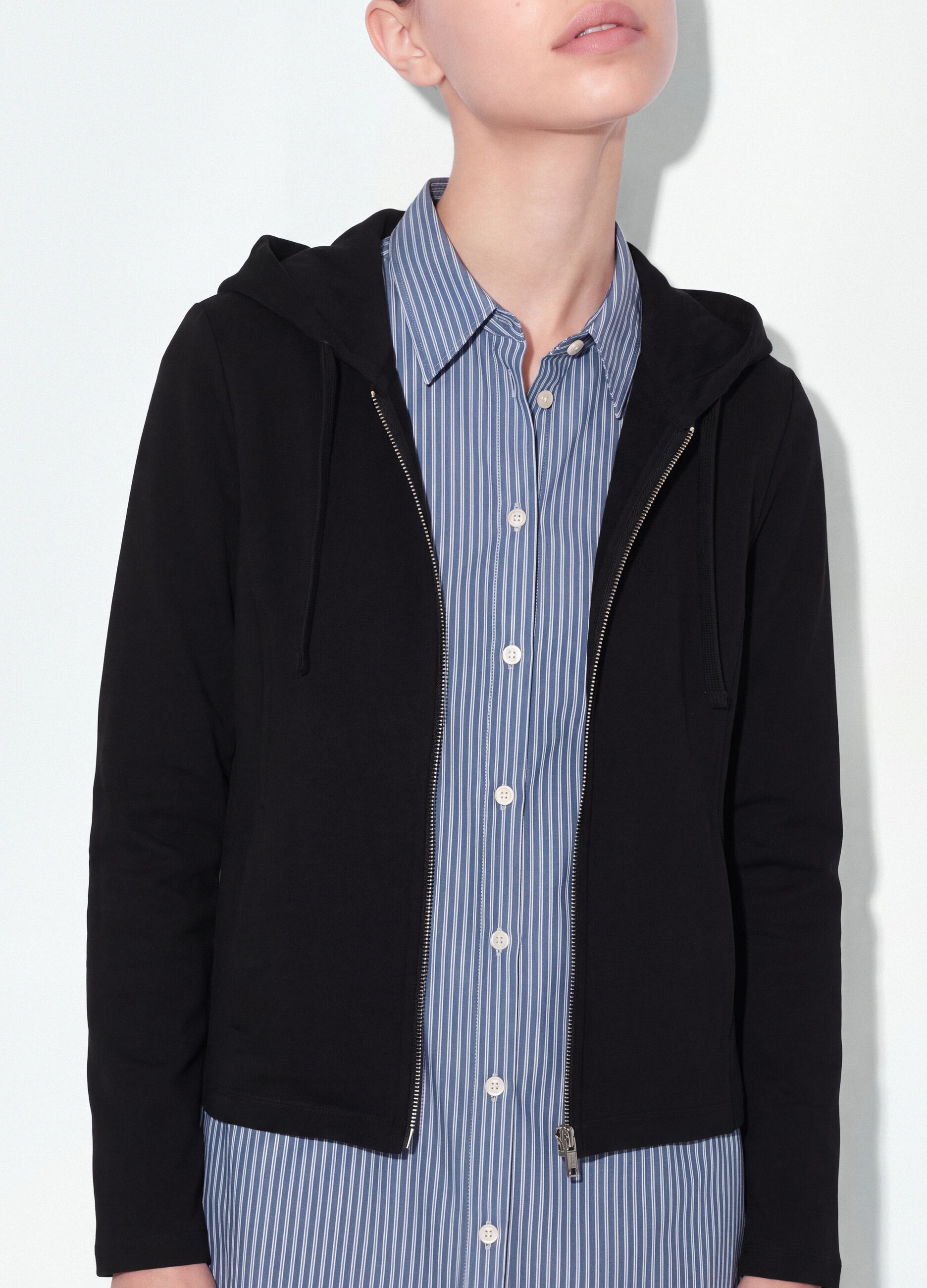 Black pure cotton full-zip hoodie with fitted cut