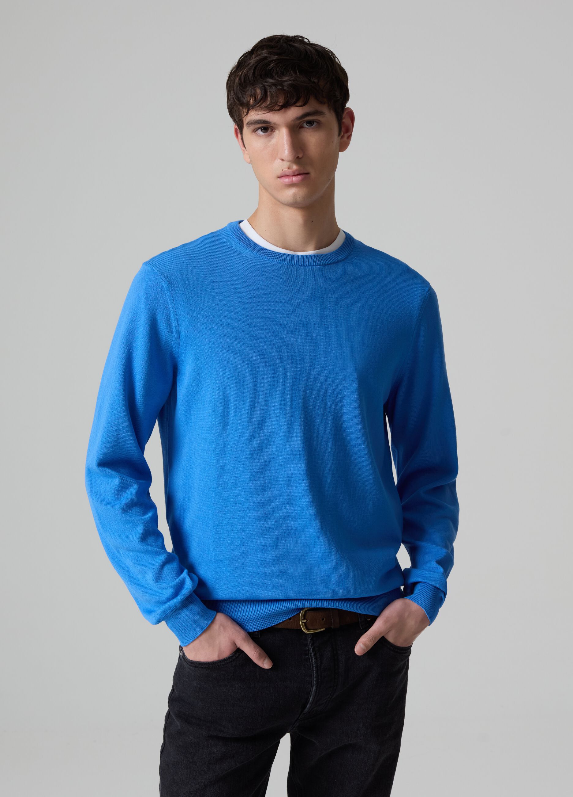 Cotton pullover with round neck