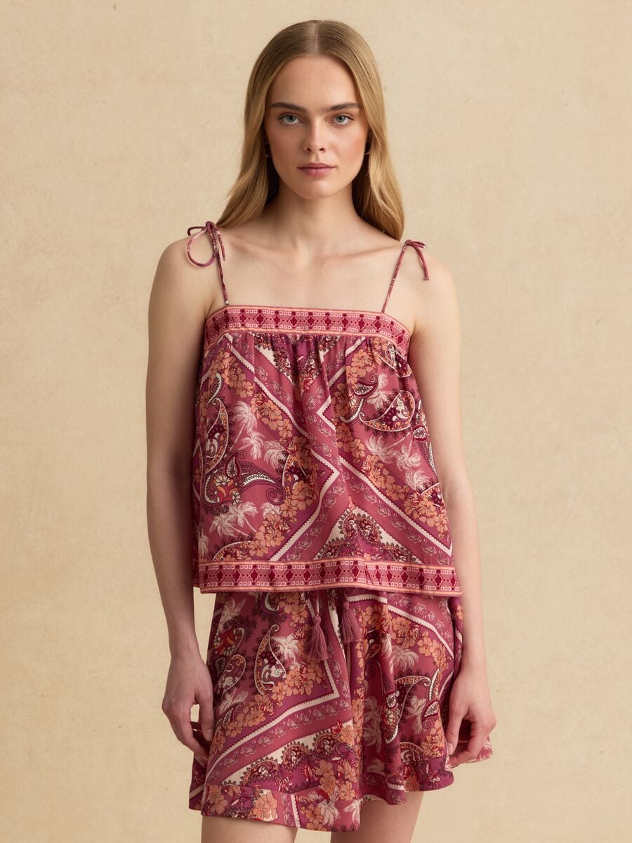 Mehrfarbige Regular-Fit-Bluse mit schmalen Tr&auml;gern und floralem Muster_1