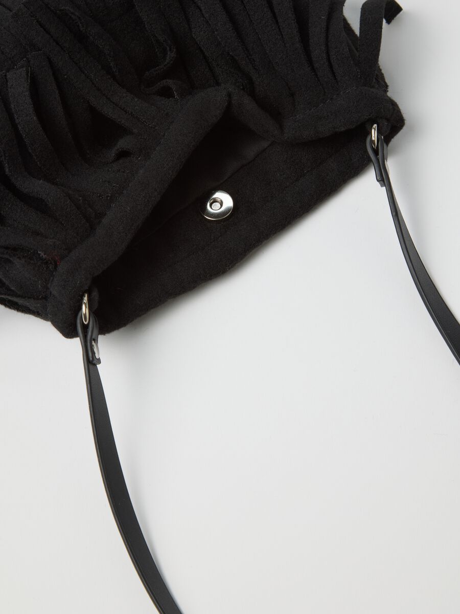 Black shoulder bag for girls with fringes_3