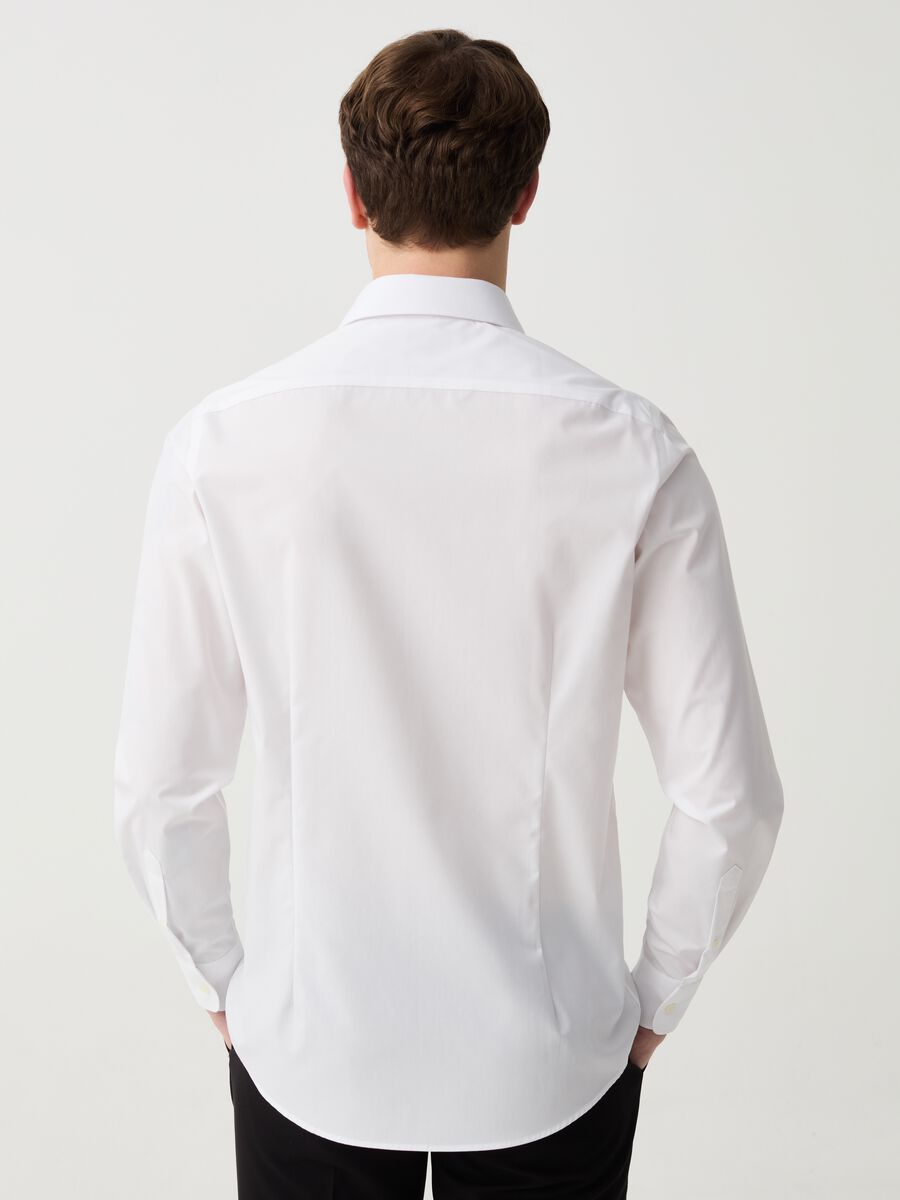 Slim-fit shirt in no-iron cotton_2