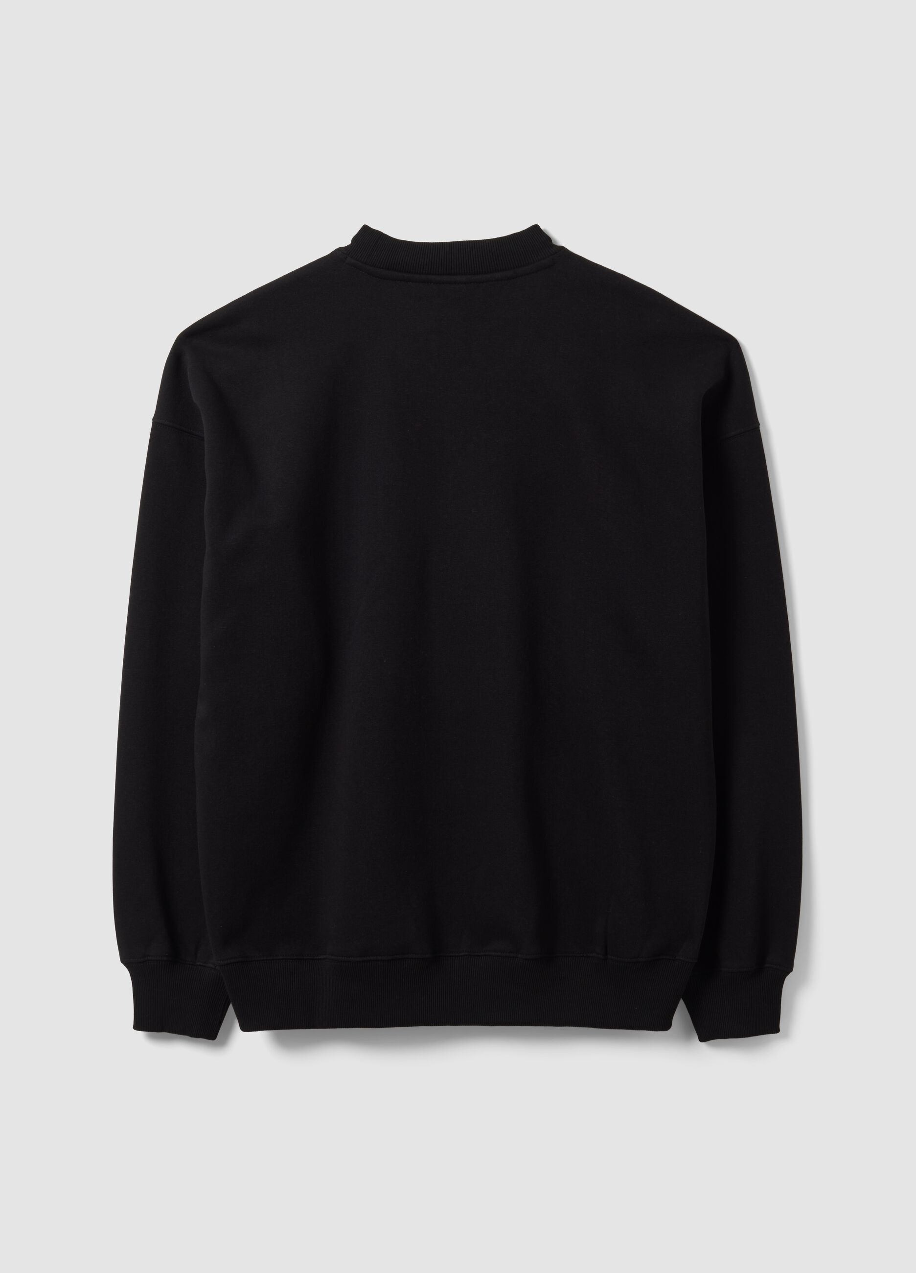 Sweatshirt preta em mistura de algod&atilde;o com log&oacute;tipo frontal