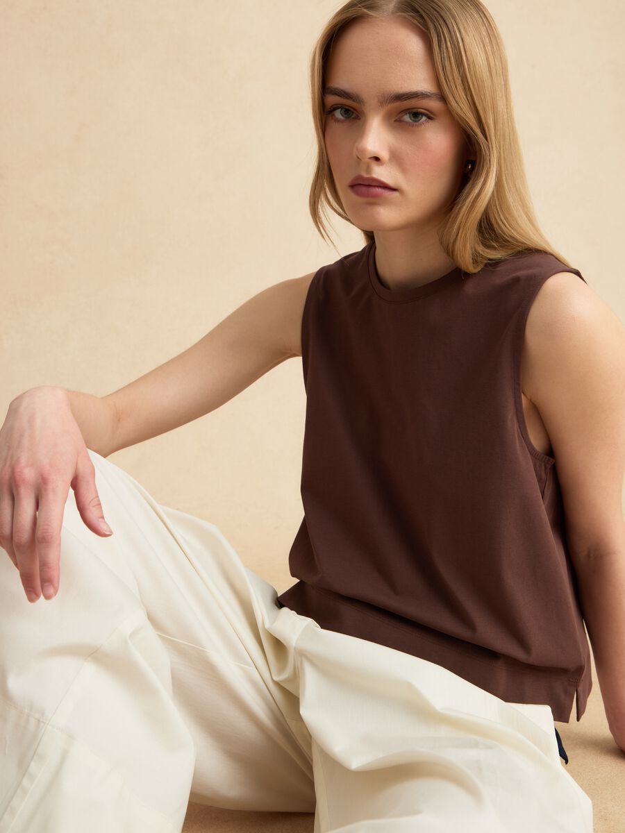 Braunes Tanktop aus Baumwollmix_0
