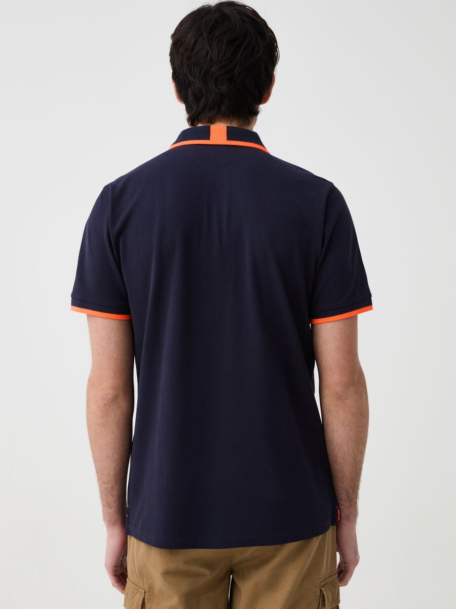 Solid colour polo shirt with fluorescent edging_2