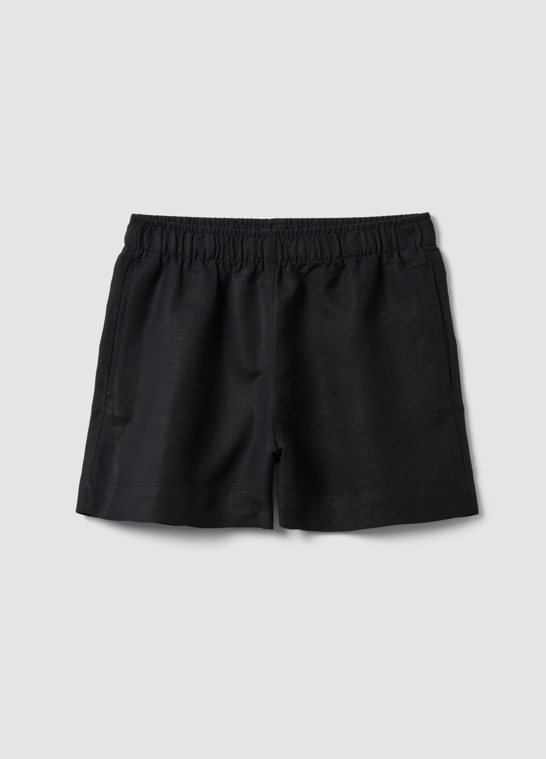 Schwarze Shorts aus Leinen-Viskose-Mix mit elastischem Bund, Regular Fit