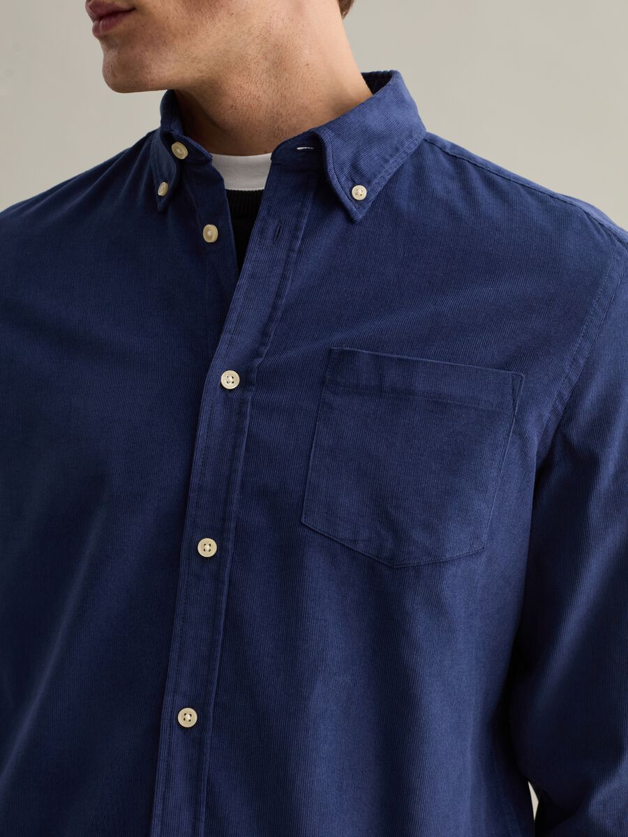 Corduroy shirt with button-down collar_3