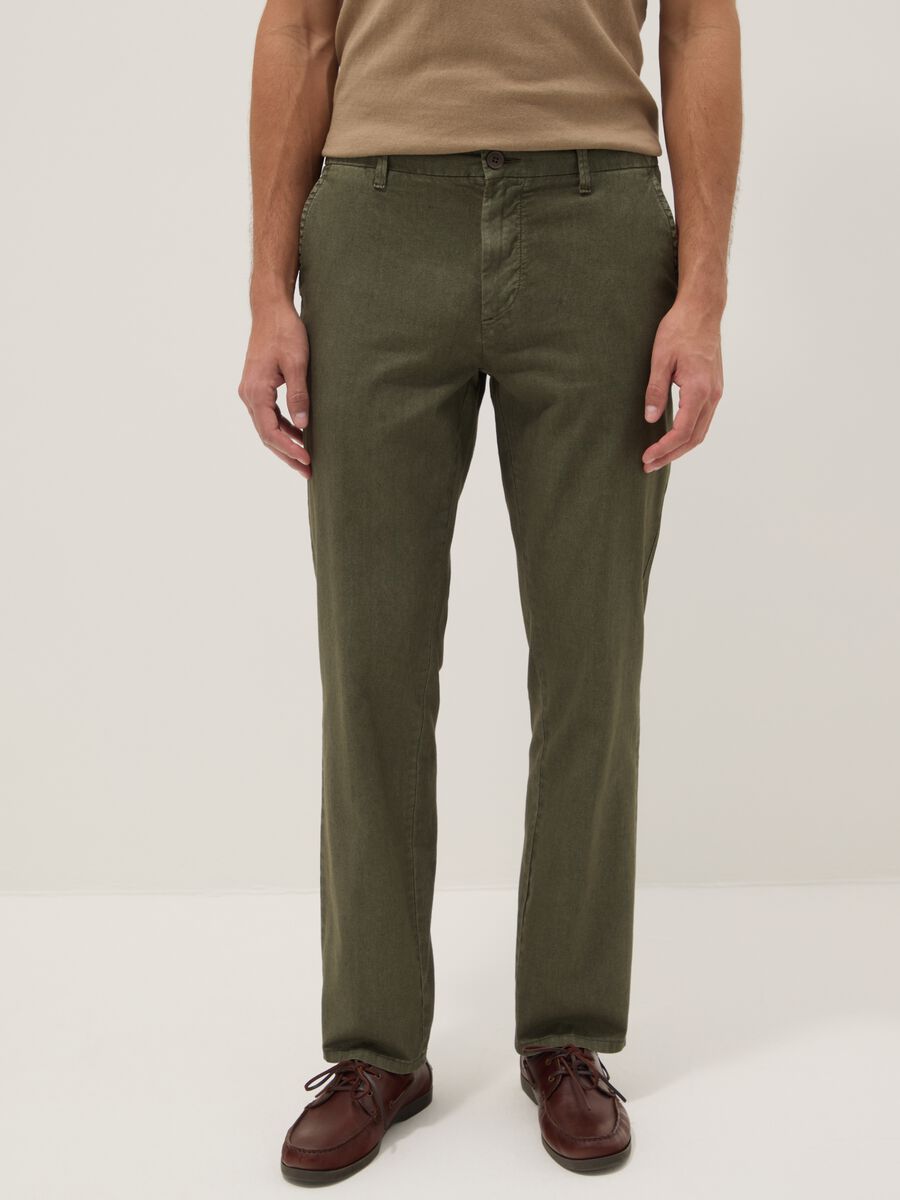 Green linen and cotton blend regular-fit chino trousers_1