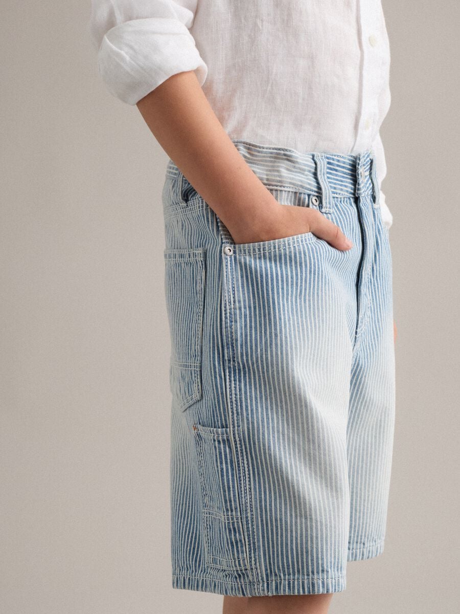 Sky-blue striped pure cotton Bermuda shorts_2