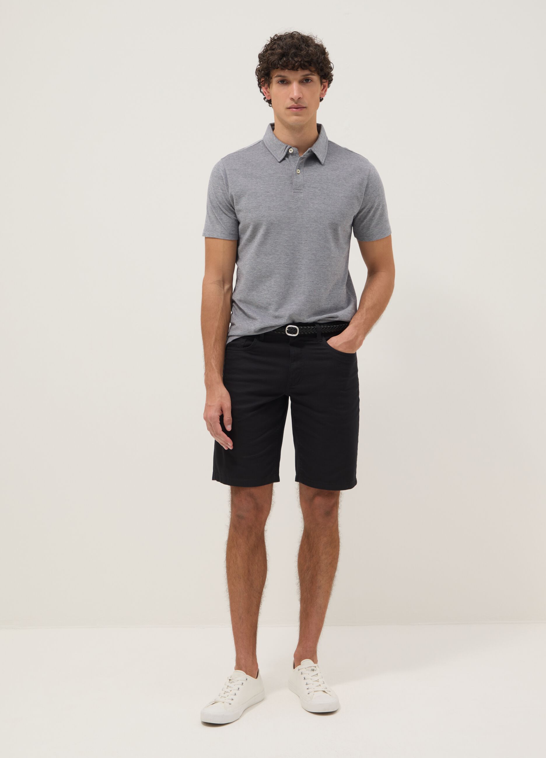 Grey short-sleeved polo shirt in pure cotton