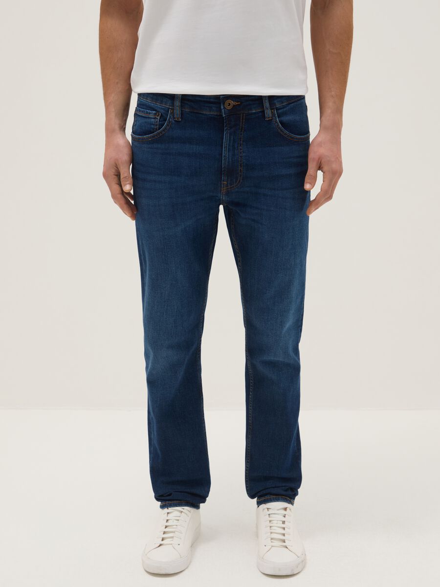 Slim fit blue stretchy cotton jeans with five pockets_1