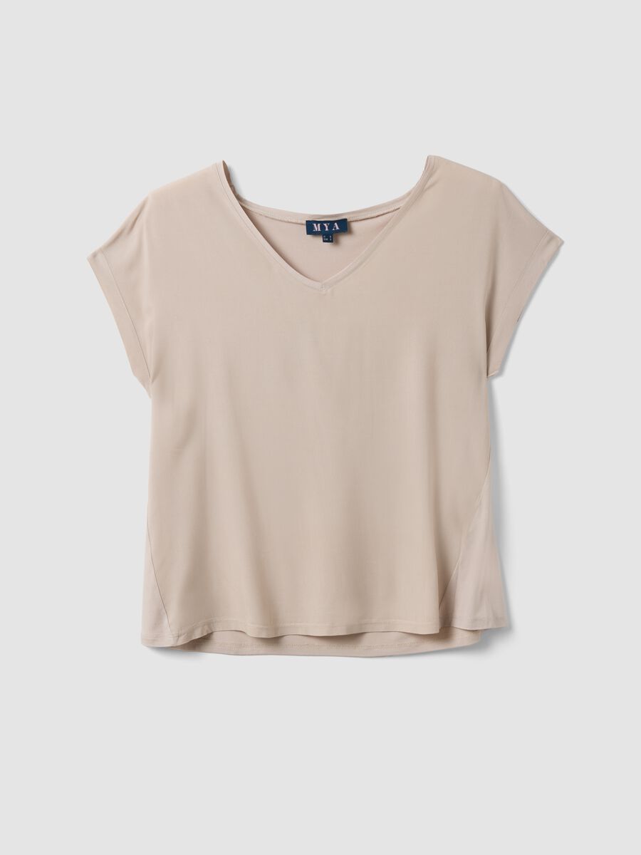 Beiges T-Shirt aus reiner Viskose mit V-Ausschnitt, Regular Fit_0