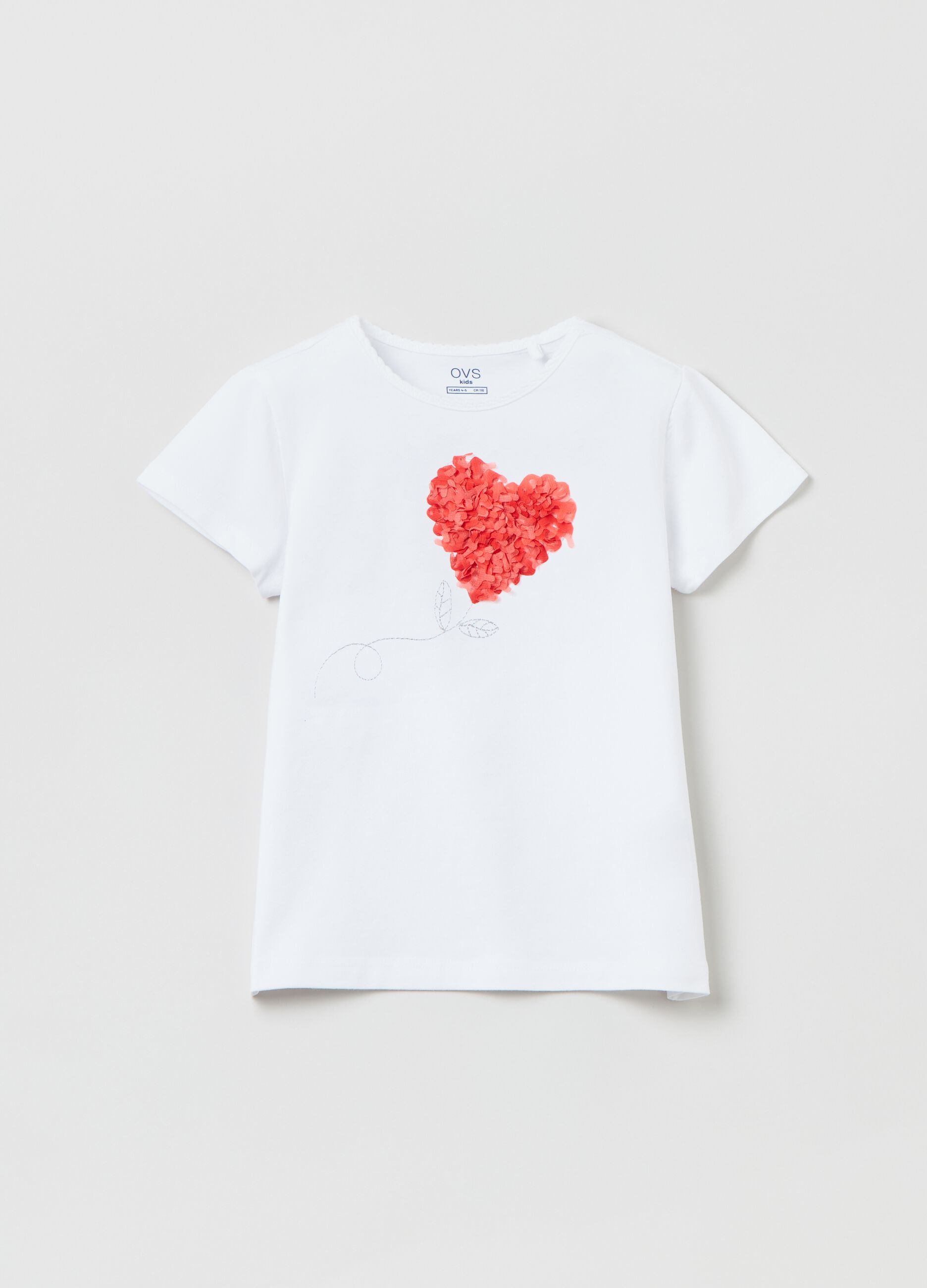 T-shirt con ricamo e applicazione cuore