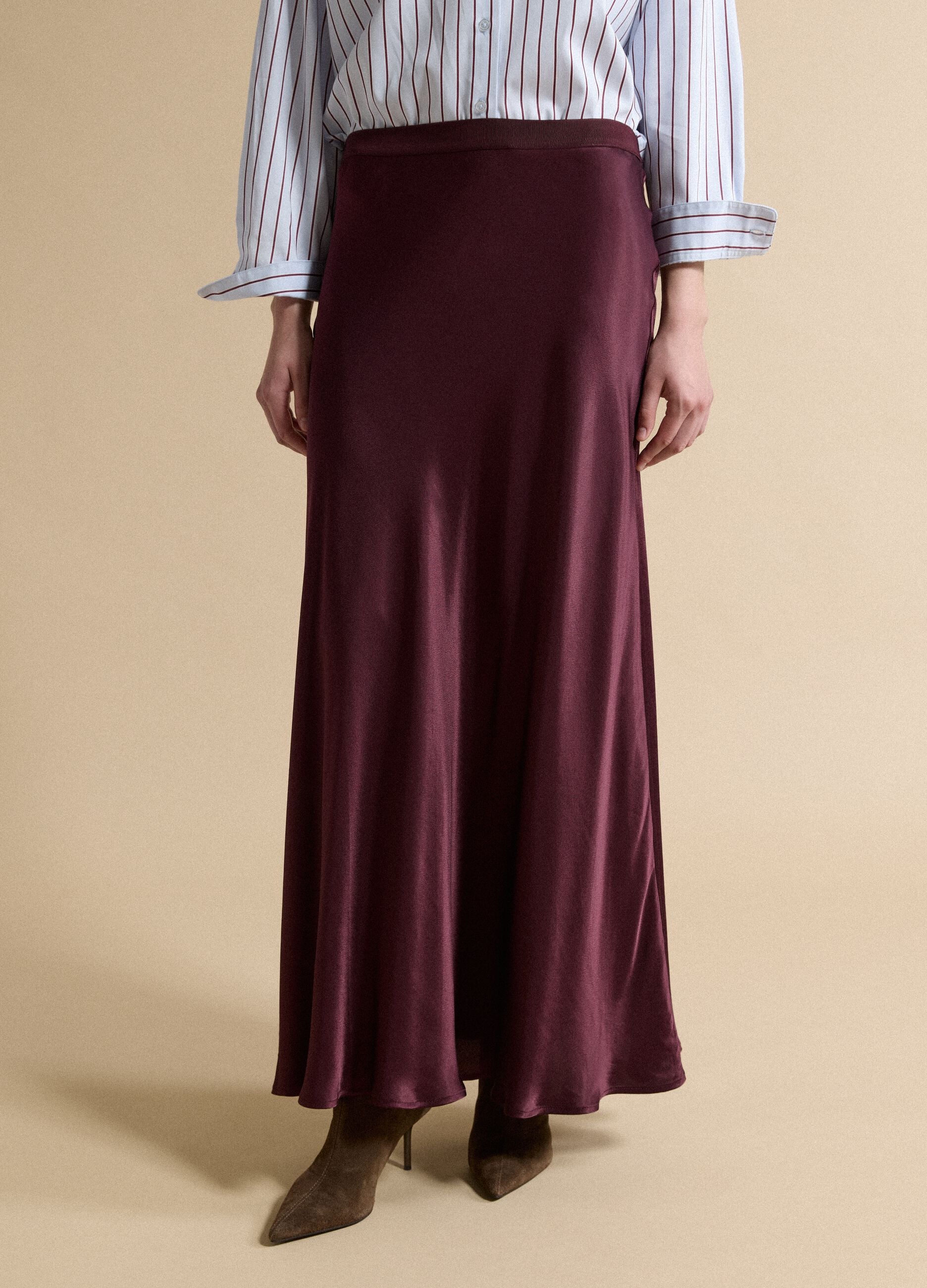 Long red skirt in pure viscose