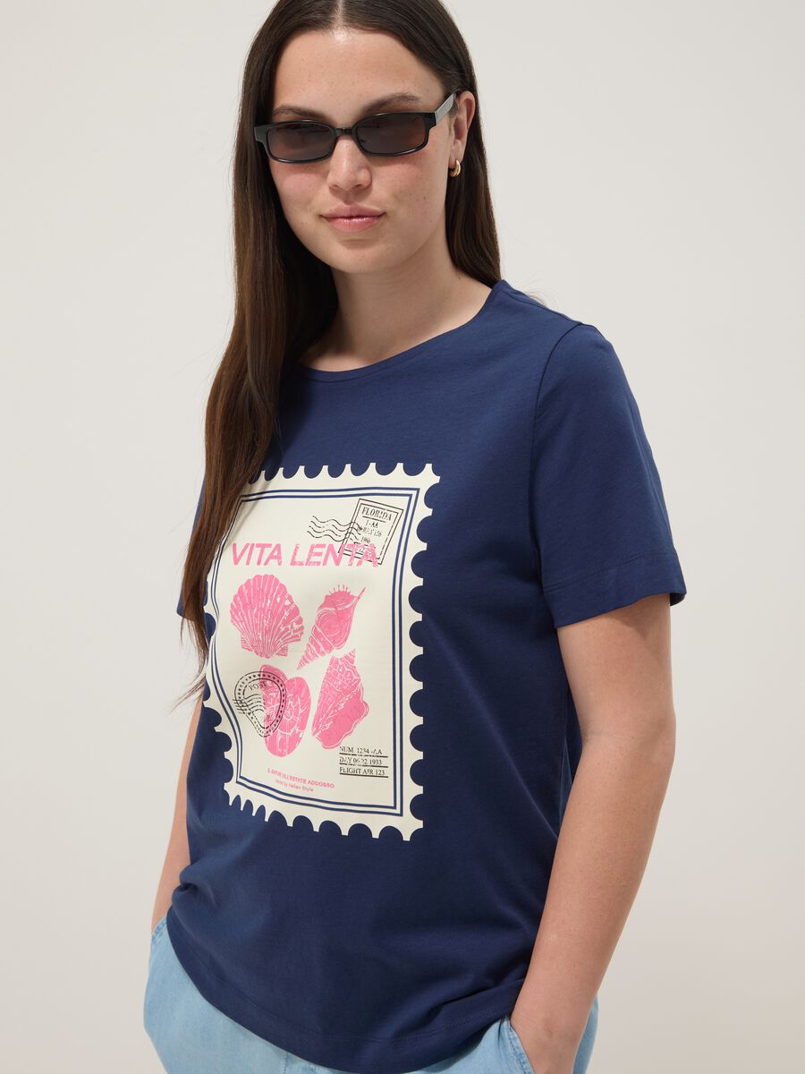 Blaues T-Shirt aus reiner Baumwolle mit Print, Regular Fit_0