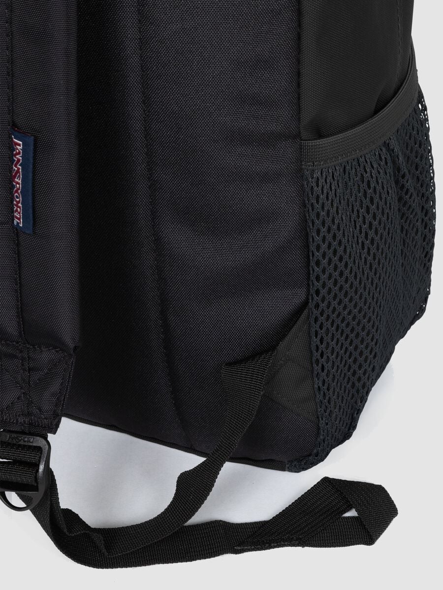 Zaino nero con tasca frontale e spallacci regolabili_2