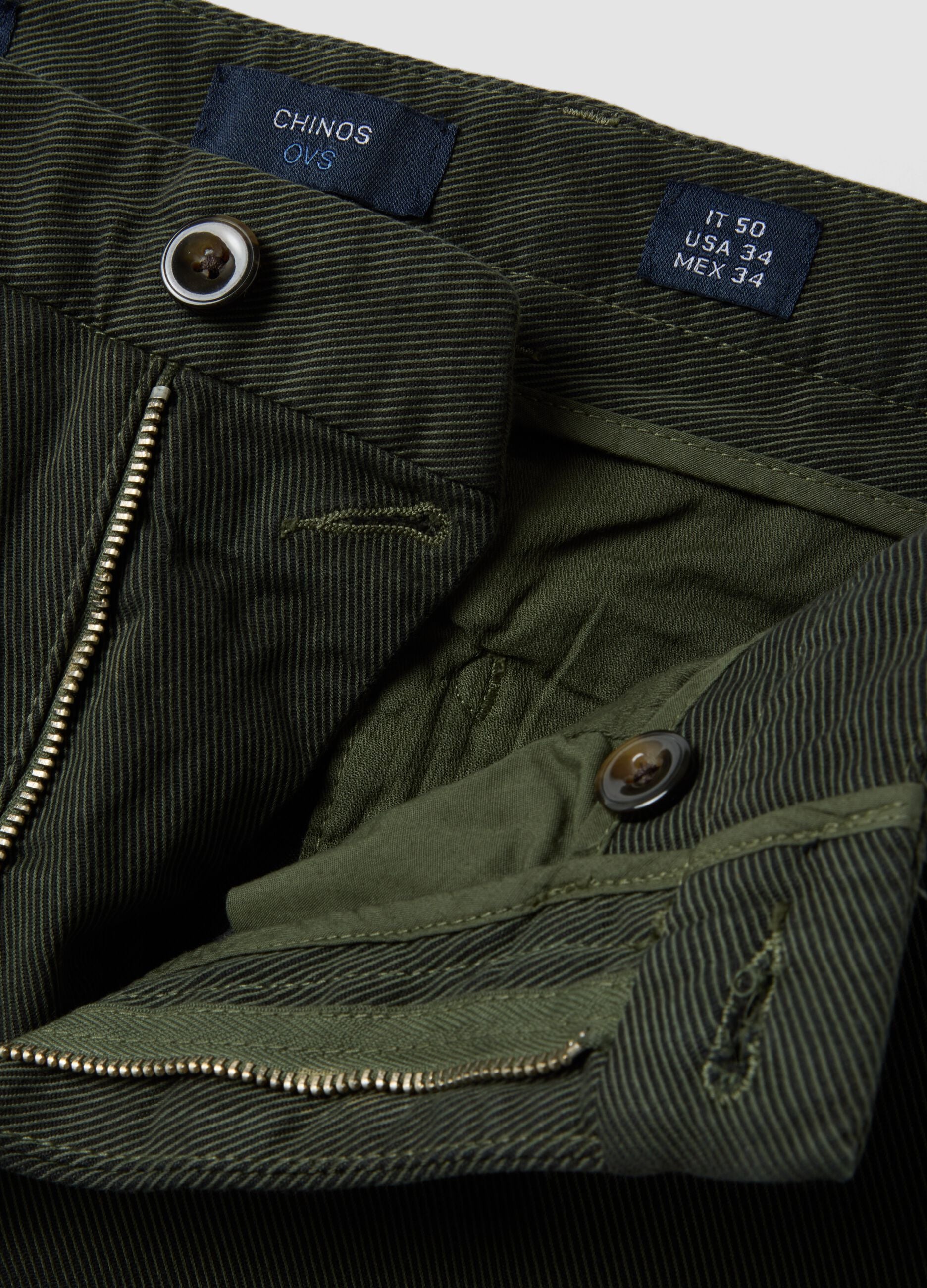 Pantaloni chino verdi in cotone e modal elasticizzato