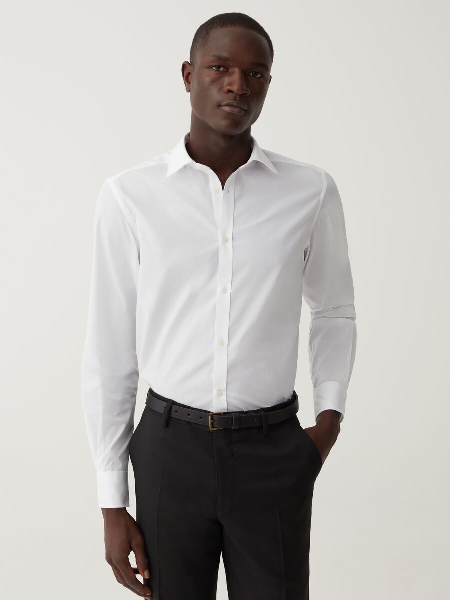Slim-fit shirt with cut-away collar_1