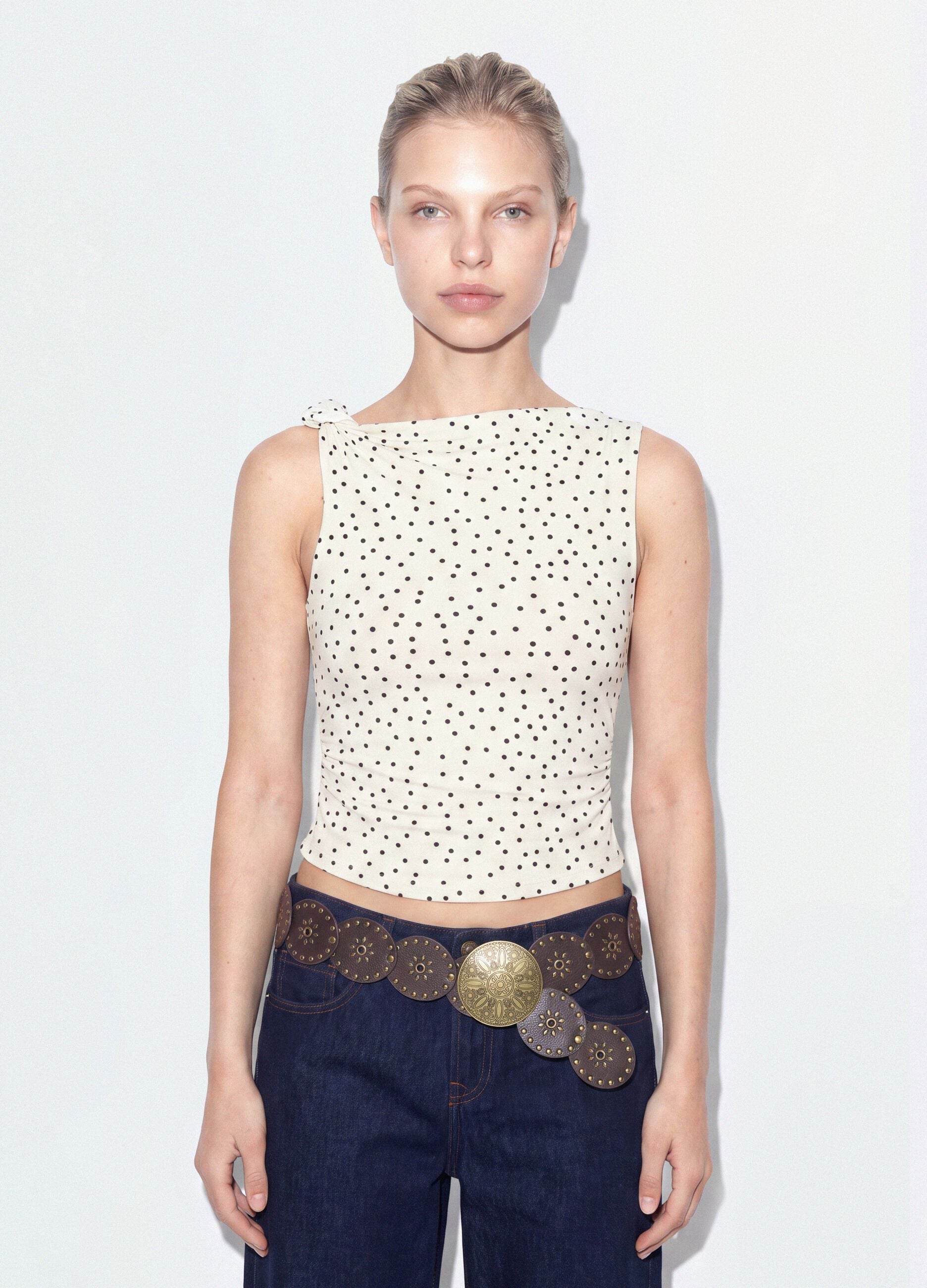 White asymmetric one-shoulder slim-fit polka-dot stretch viscose top
