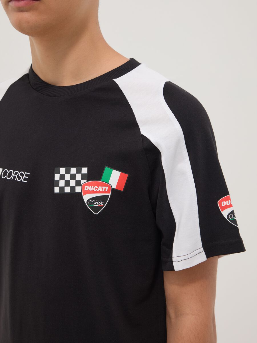 Schwarzes kurz&auml;rmeliges Jungen-T-Shirt aus Baumwollmischung, Relaxed Fit_2