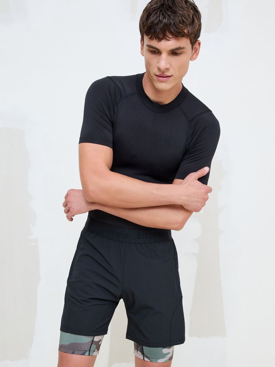Technisches T-Shirt, Slim Fit &ndash; Schwarz_0