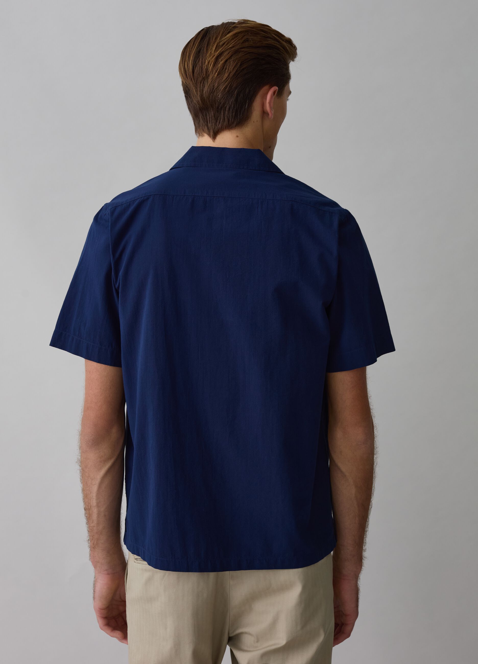 Short-sleeved shirt in seersucker with pocket