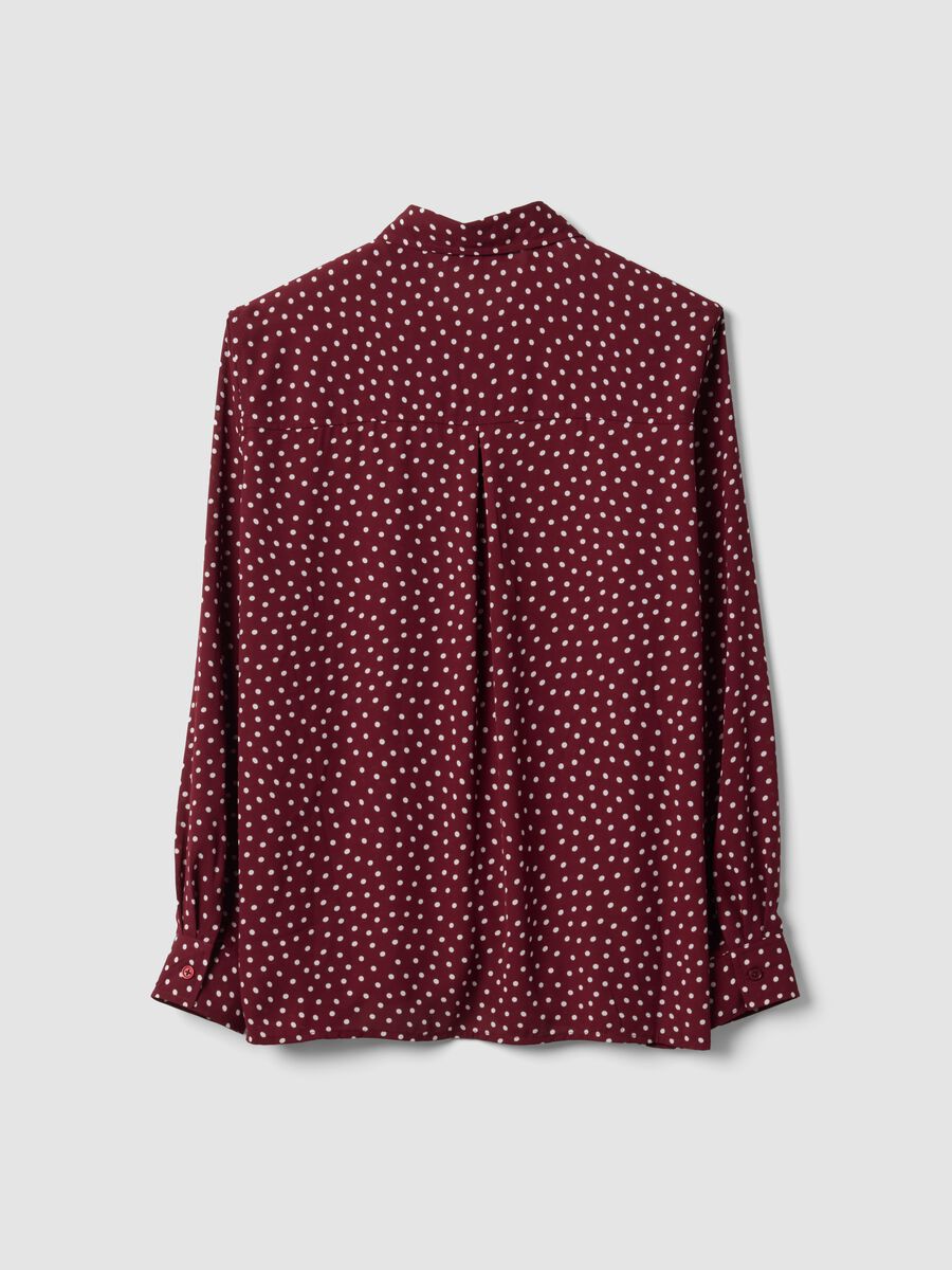 Red polka dot shirt with classic collar, regular fit_5