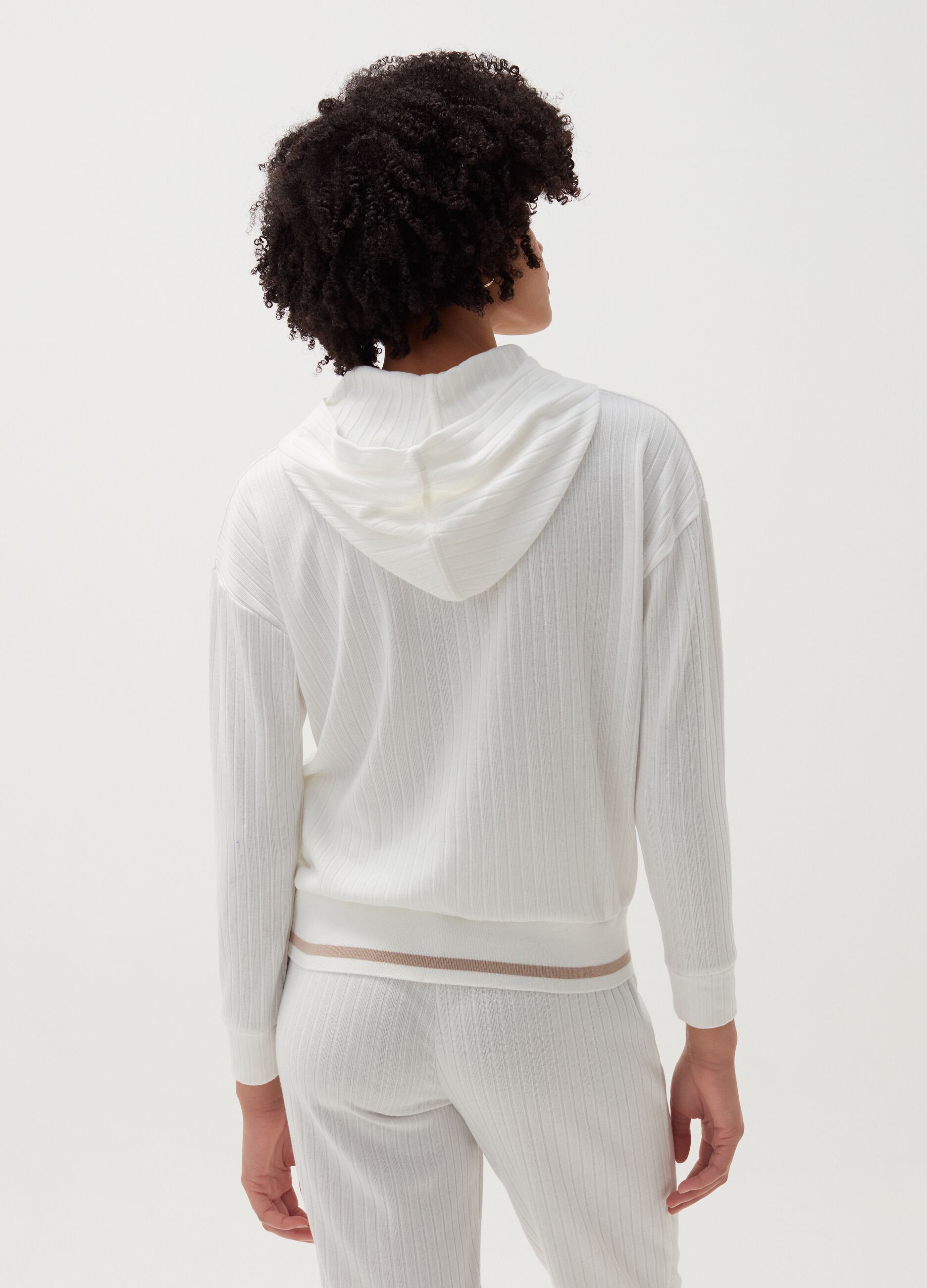 Top with flat ribbed hood