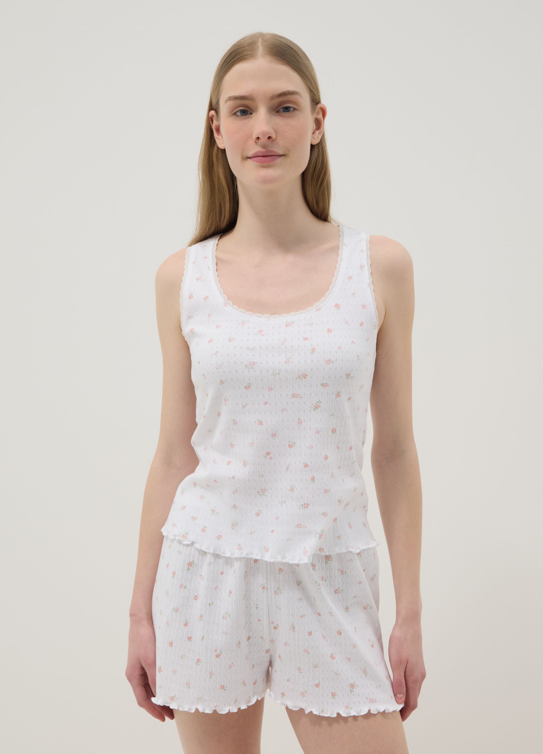 Sleeveless white regular fit cotton pyjama t-shirt