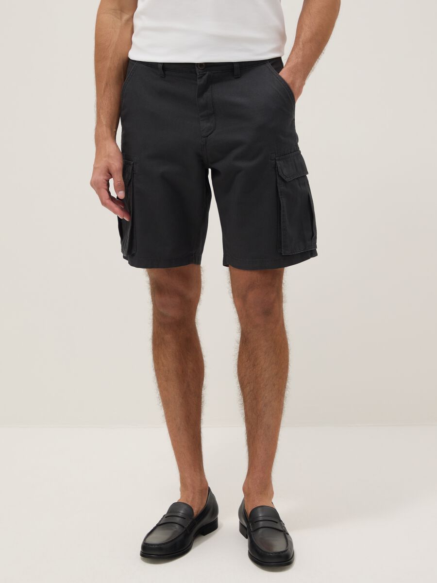Black pure cotton cargo Bermuda shorts, regular fit_1