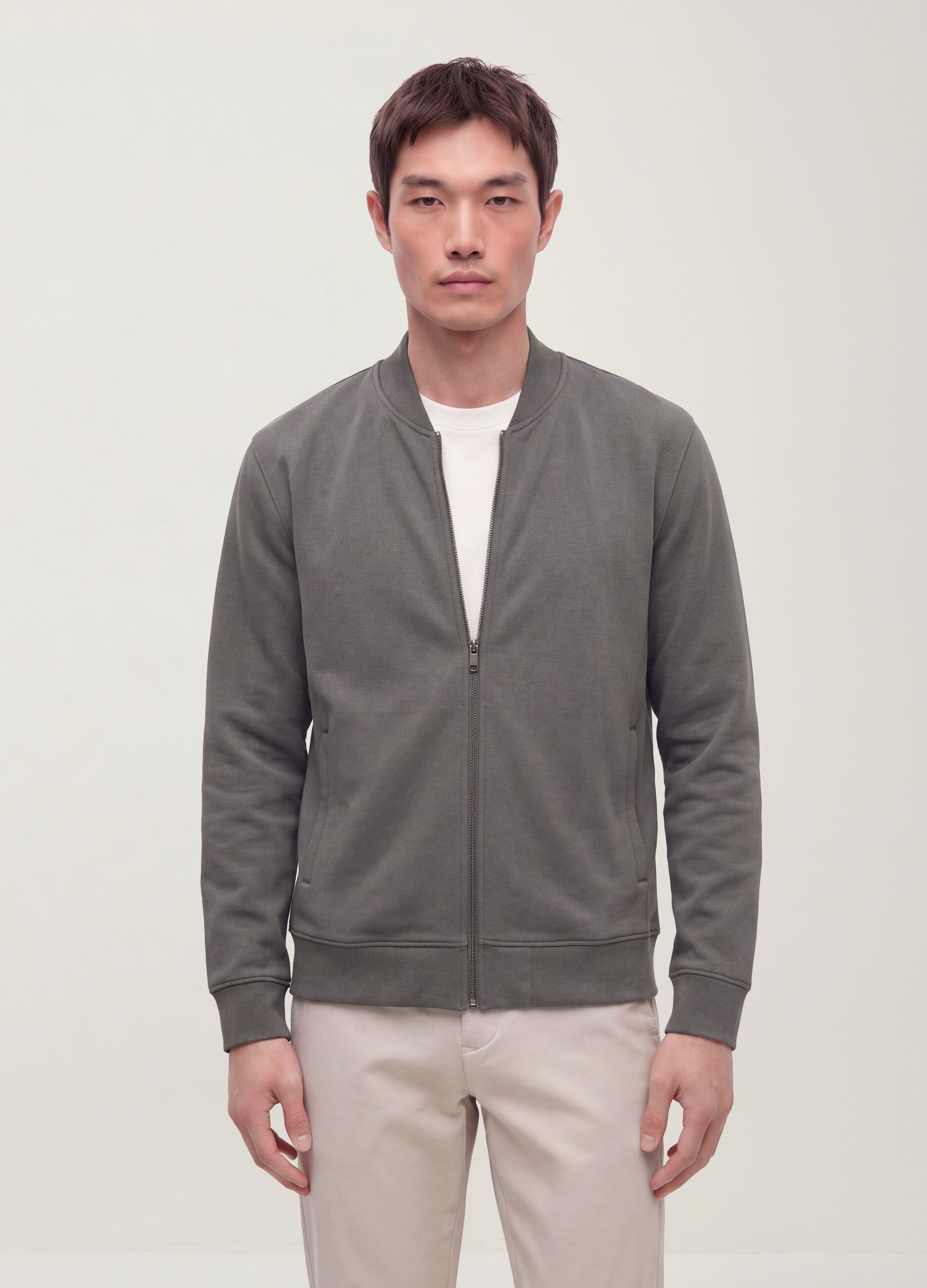 Grey full-zip piqu&eacute; sweatshirt in stretch fabric with ribbed collar