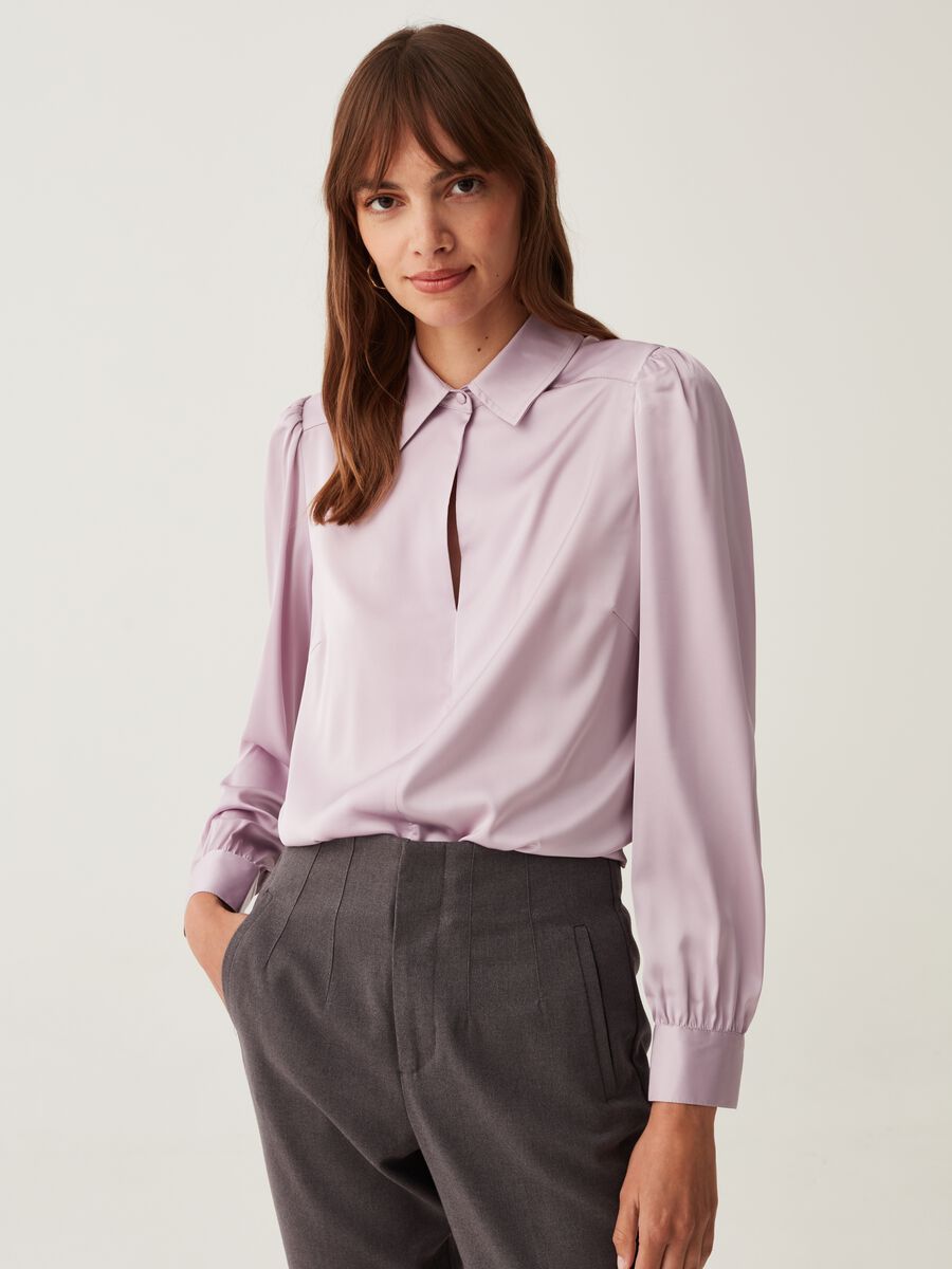 Satin blouse with puffy sleeves_1