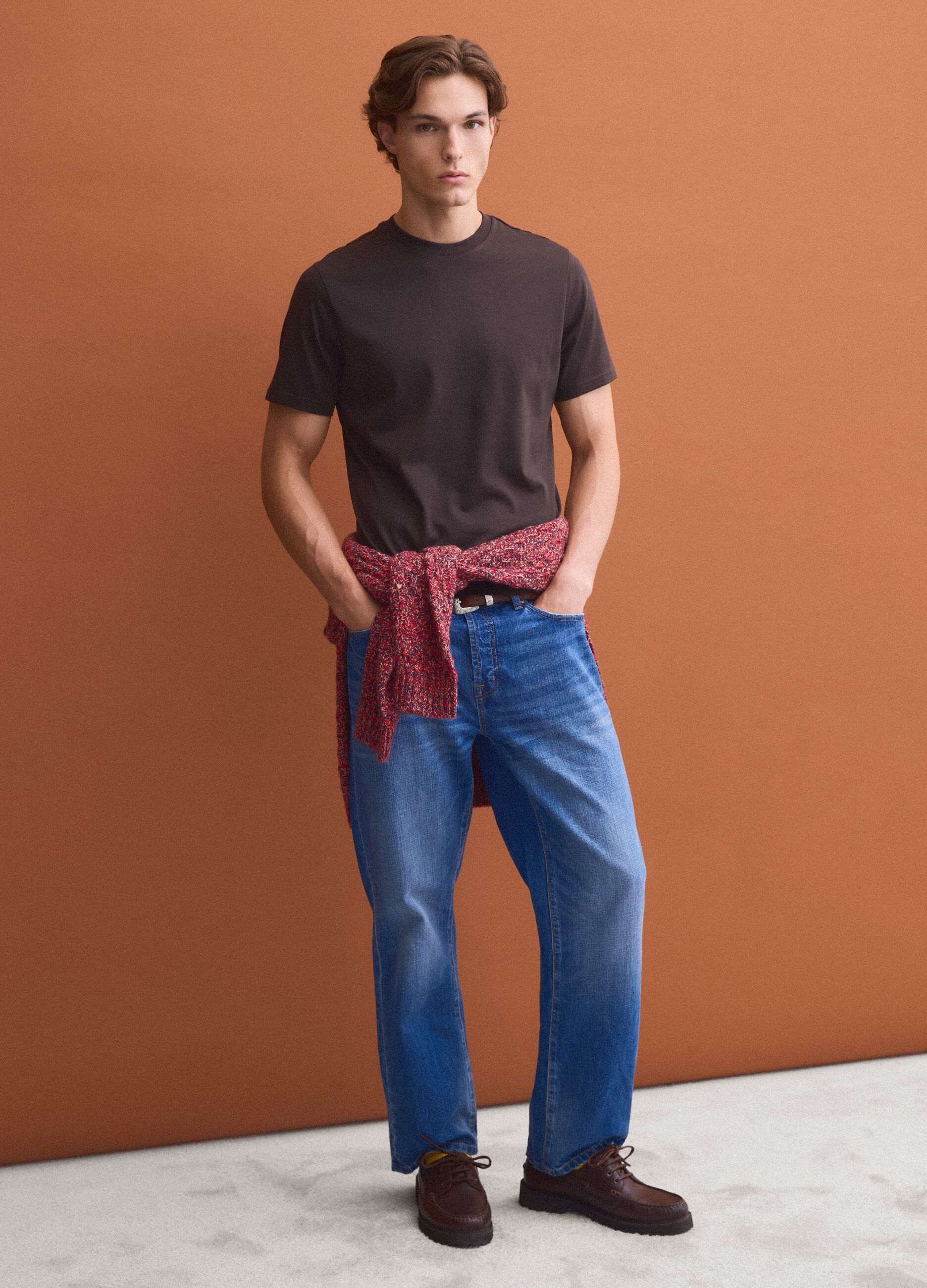 Brown crew-neck T-shirt in pure Supima cotton, regular fit