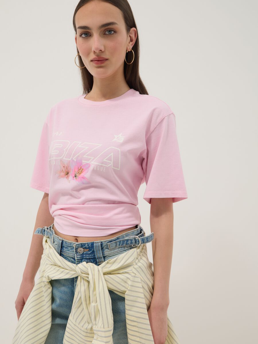 Wei&szlig;es T-Shirt aus reiner Baumwolle mit Schriftzug, Relaxed Fit_0