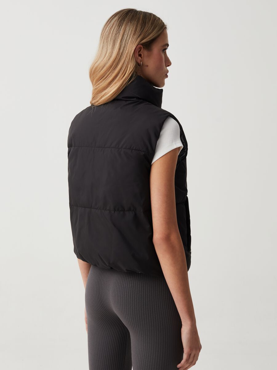 Reversible ultralight gilet with high neck_2
