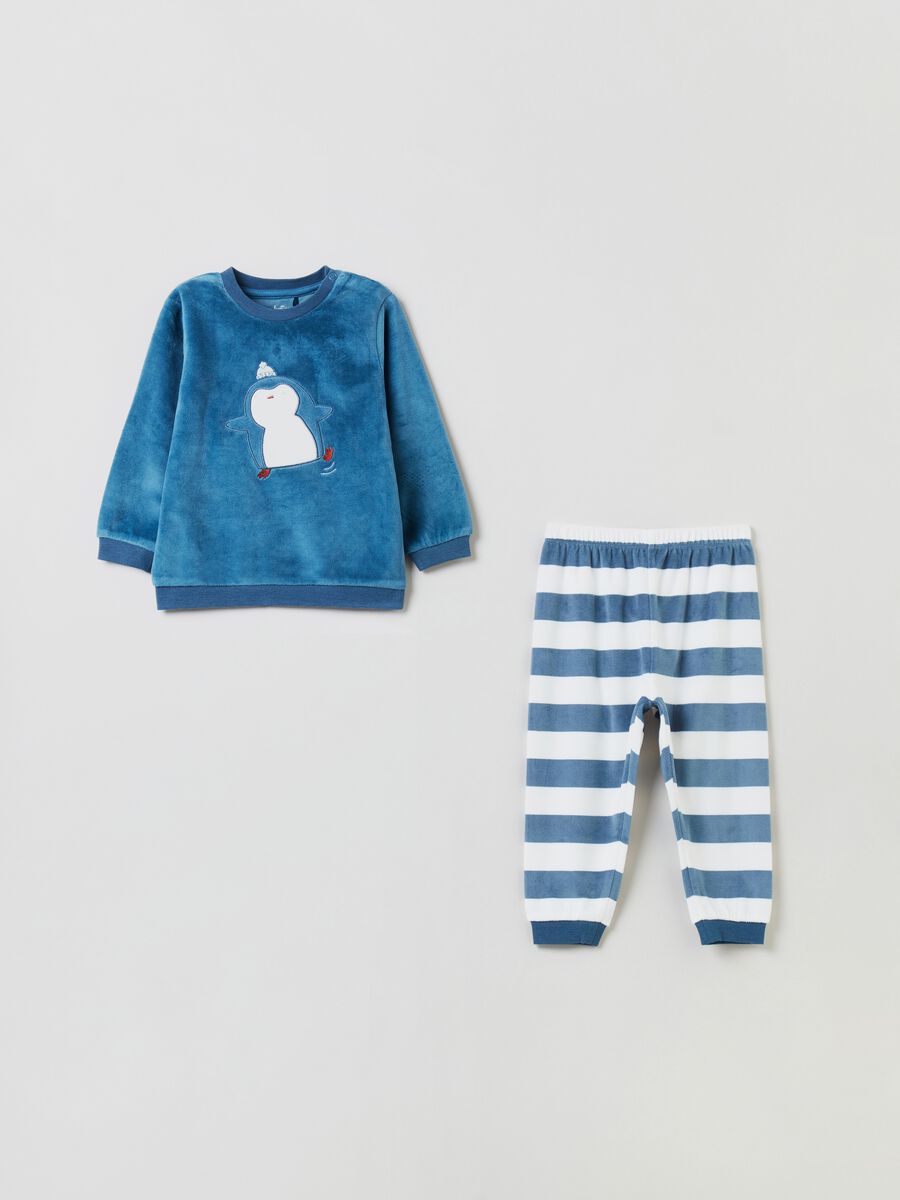 Velour pyjamas with penguin embroidery_0