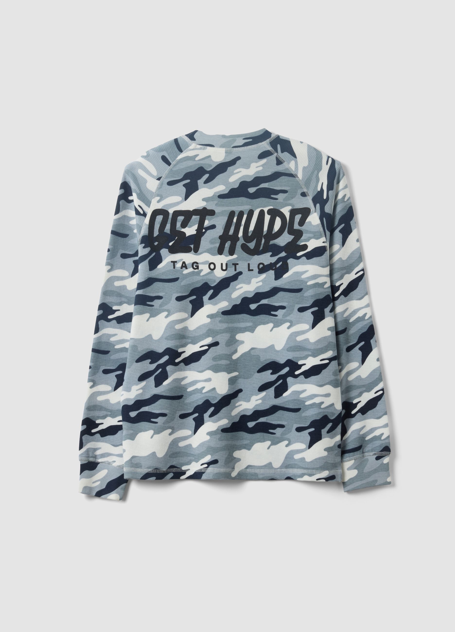 &Pi;&omicron;&lambda;ύ&chi;&rho;&omega;&mu;&omicron; T-shirt &alpha;&pi;ό 100% &beta;&alpha;&mu;&beta;ά&kappa;&iota;, relaxed &epsilon;&phi;&alpha;&rho;&mu;&omicron;&gamma;ή &mu;&epsilon; camouflage &sigma;&tau;ά&mu;&pi;&alpha; &gamma;&iota;&alpha; &alpha;&gamma;ό&rho;&iota;&alpha;