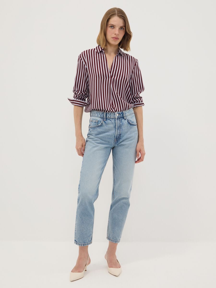 Camicia rossa a righe in pura viscosa con colletto classico regular fit_2