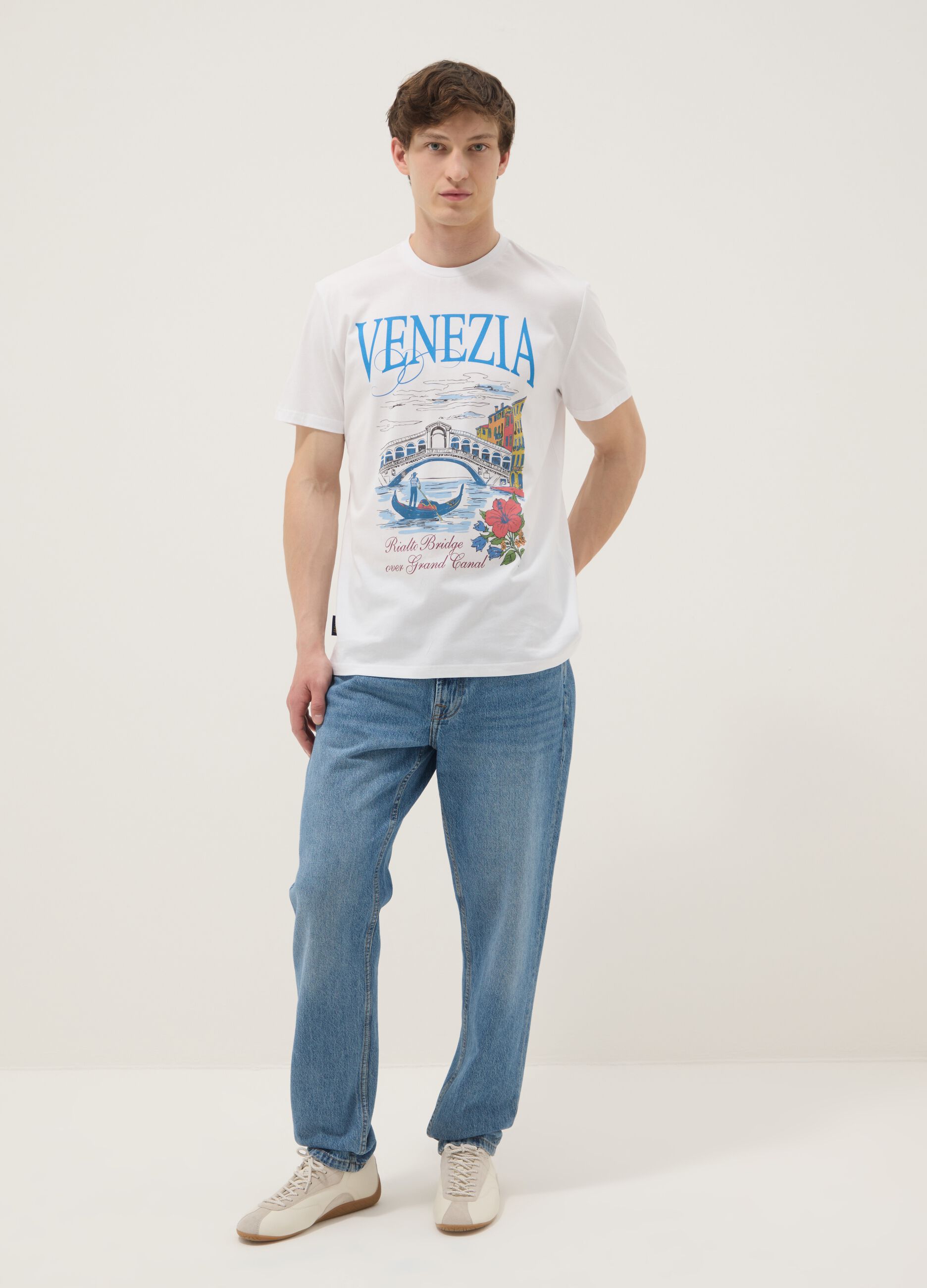 Wei&szlig;es T-Shirt aus 100% Baumwolle mit Grafikprint, Regular Fit