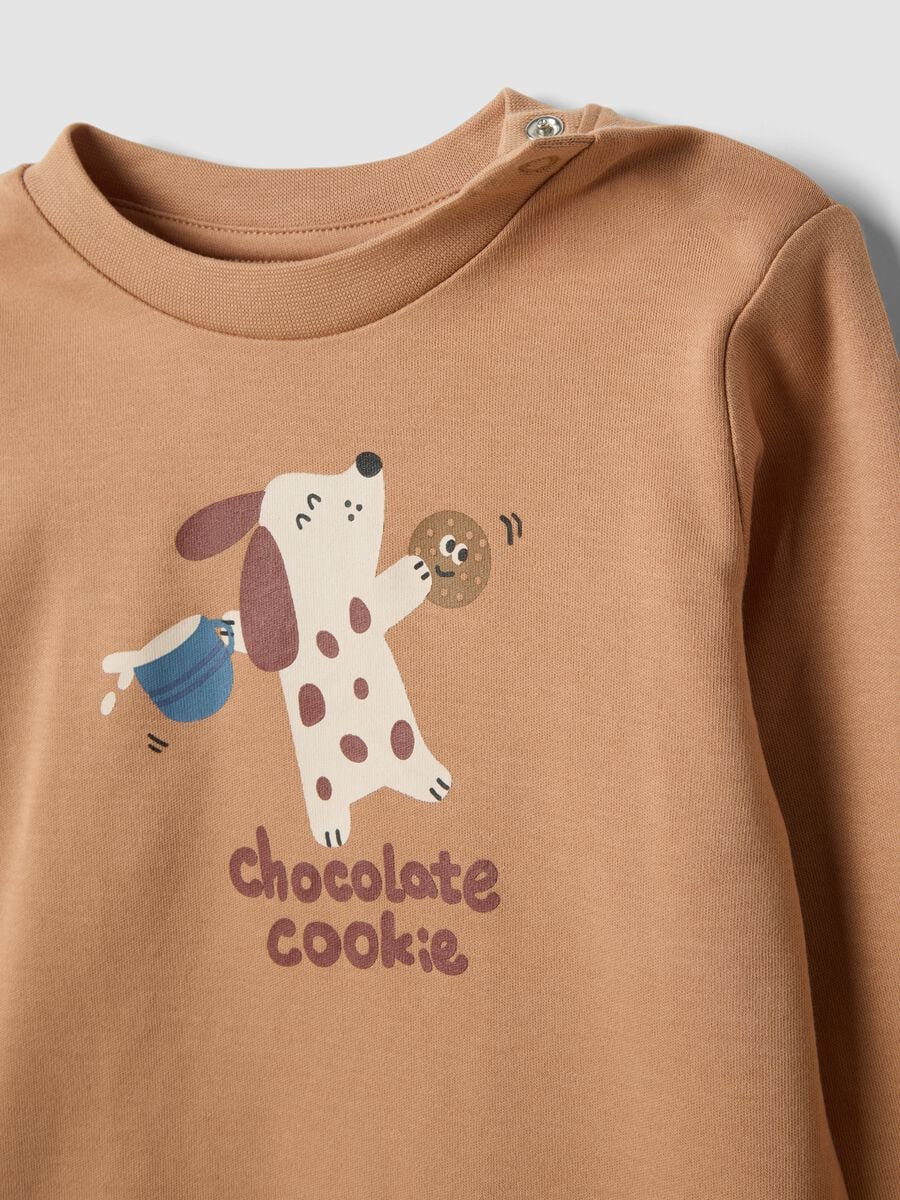 Pijama castanho de algod&atilde;o org&acirc;nico puro com estampado de cachorrinho para beb&eacute;_2