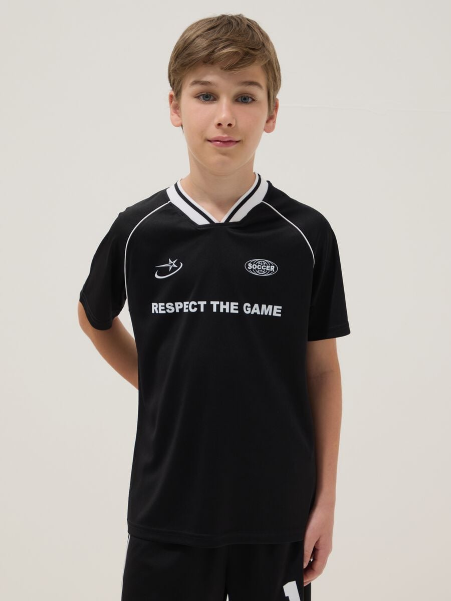 Black sporty T-shirt and shorts set for boys, regular fit_2
