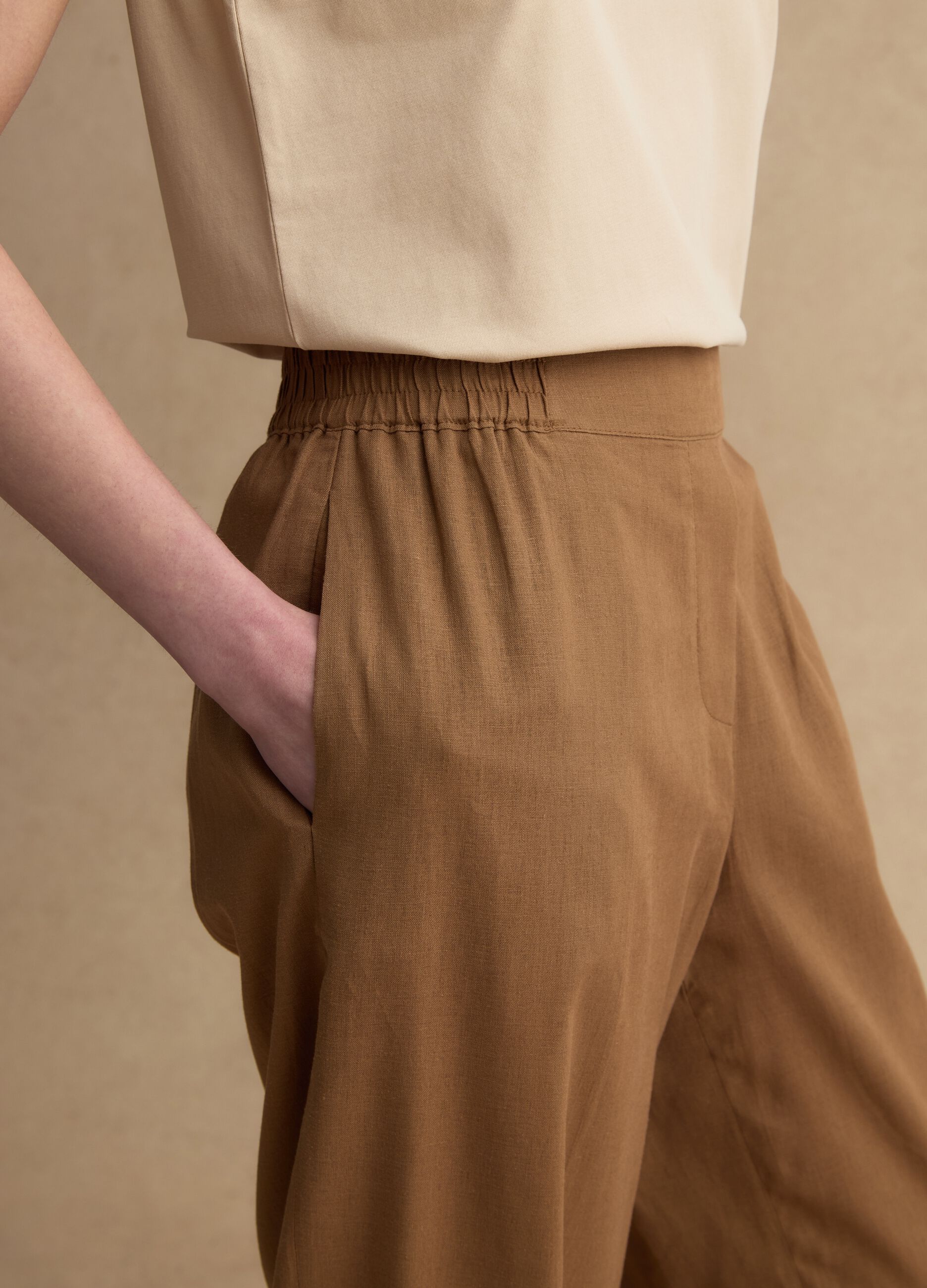 Smeđe &scaron;iroke hlače od mje&scaron;avine lana i viskoze