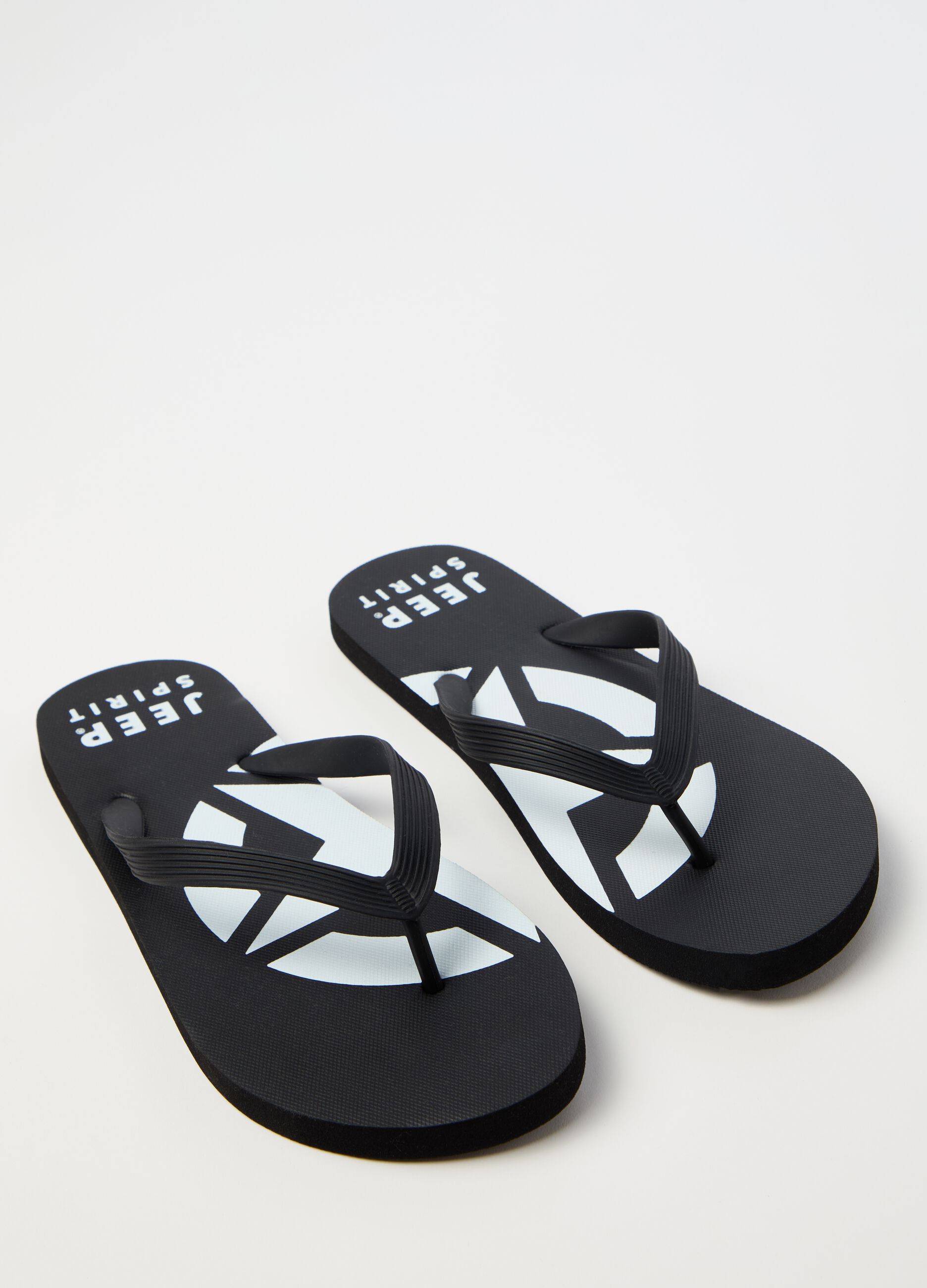 Thong sandals with Jeep Spirit print