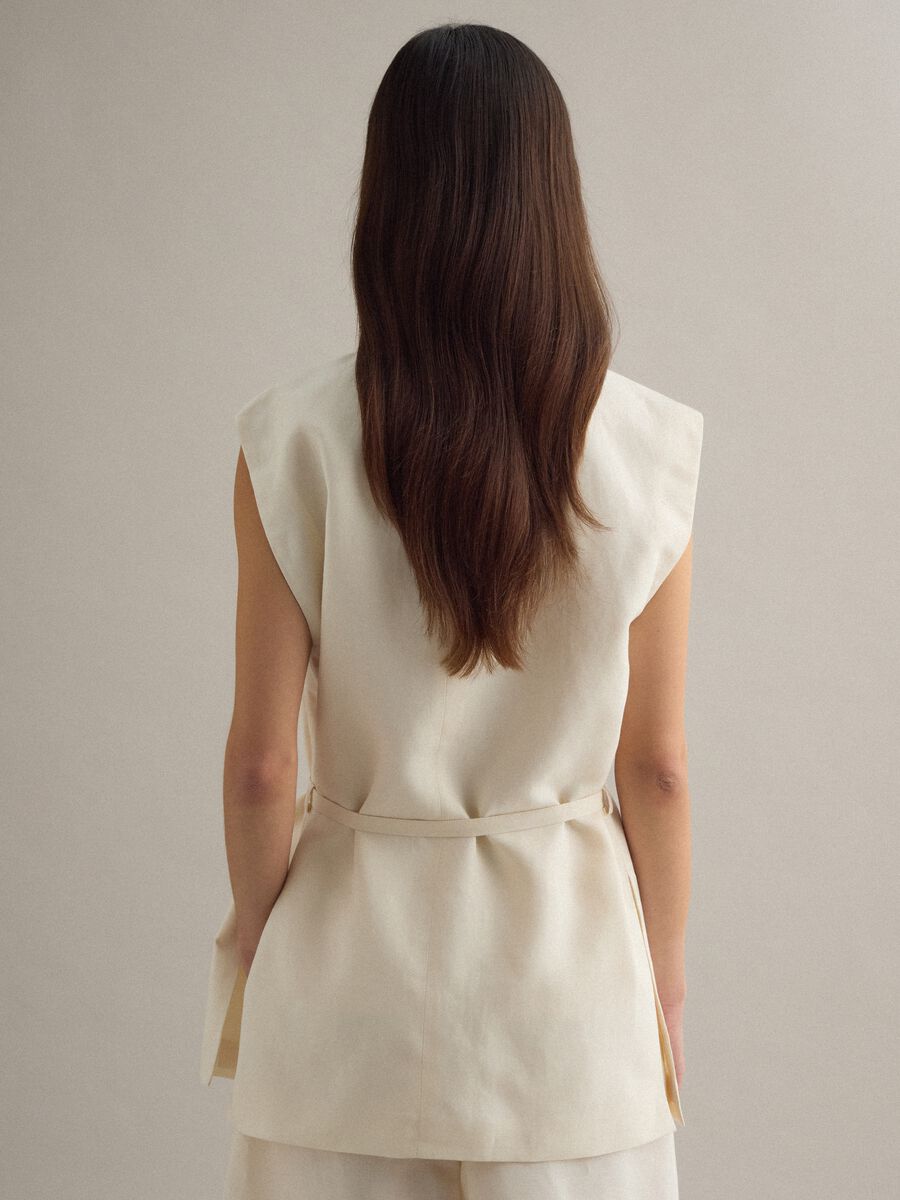 White regular-fit lyocell-linen blend waistcoat with belt_3
