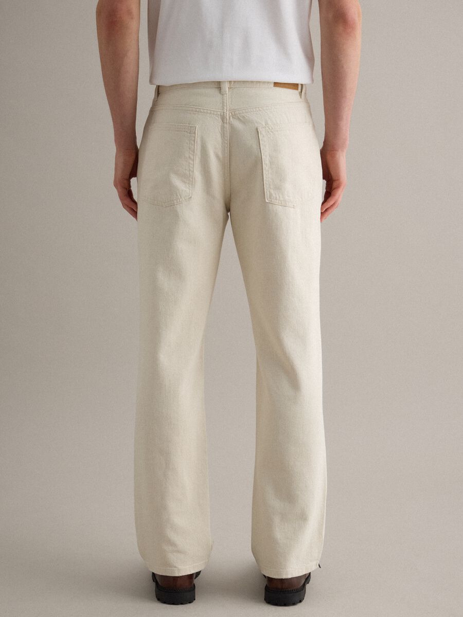 Beige regular fit cotton-linen blend jeans_2