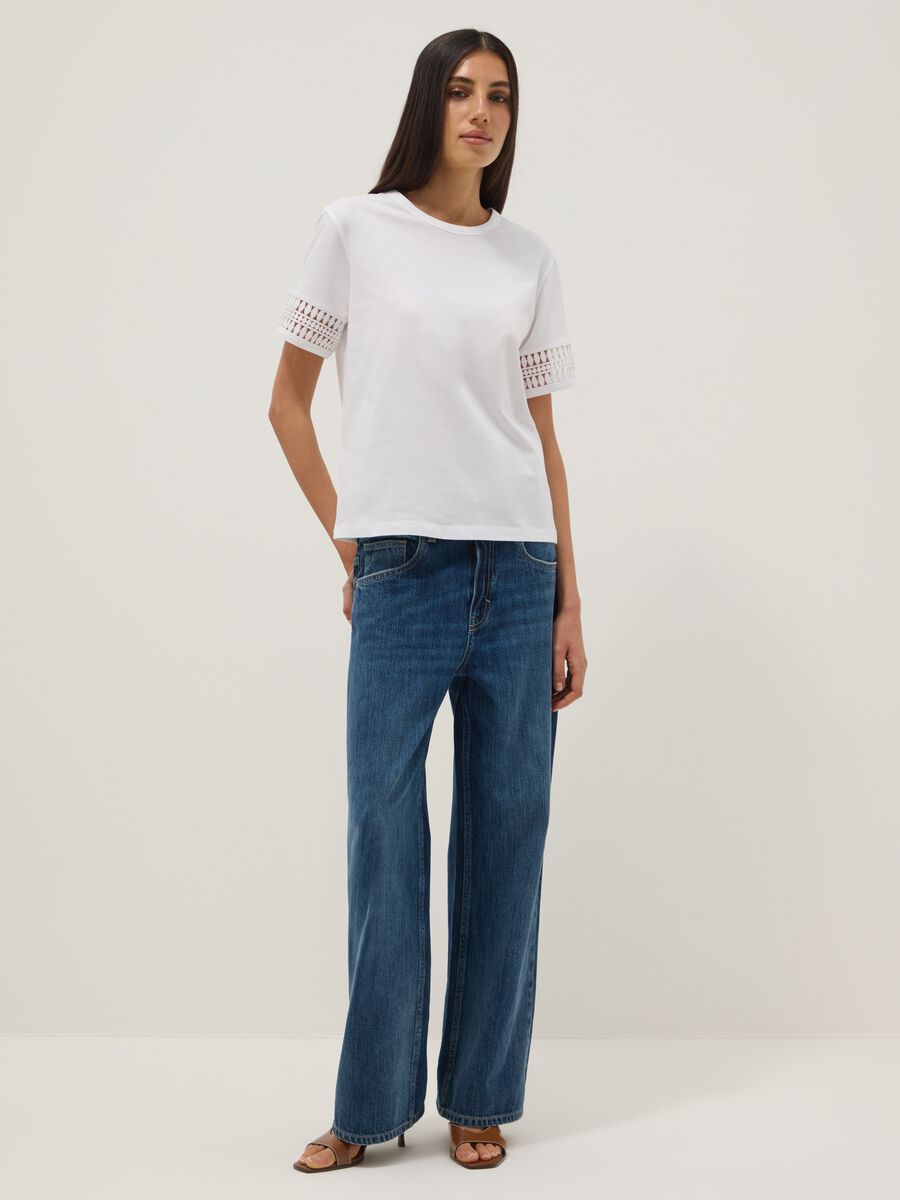 Camiseta blanca de algod&oacute;n puro con mangas de encaje_1