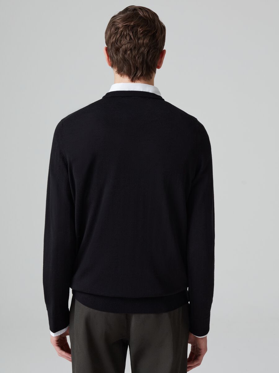Merino wool pullover with round neck_2