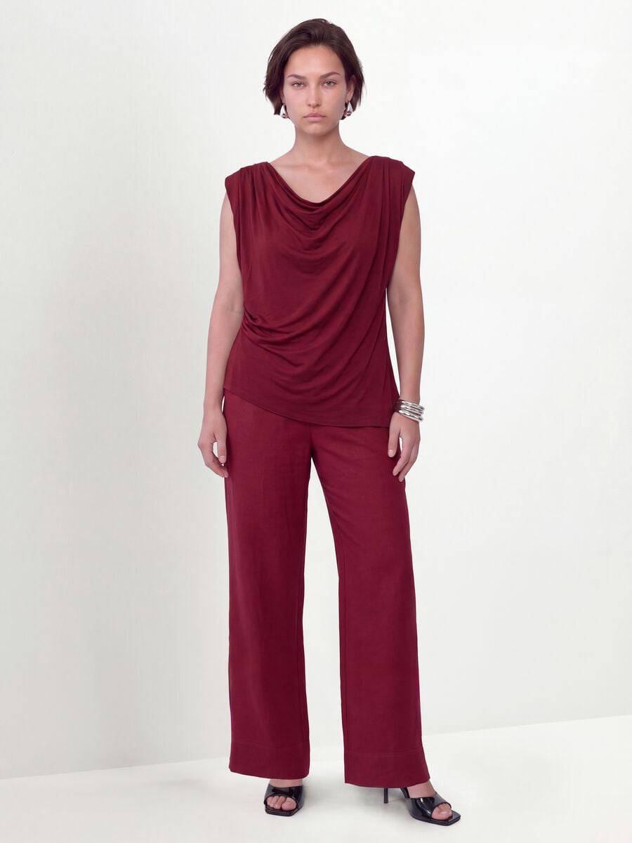 Red wide-leg trousers in viscose blend_0