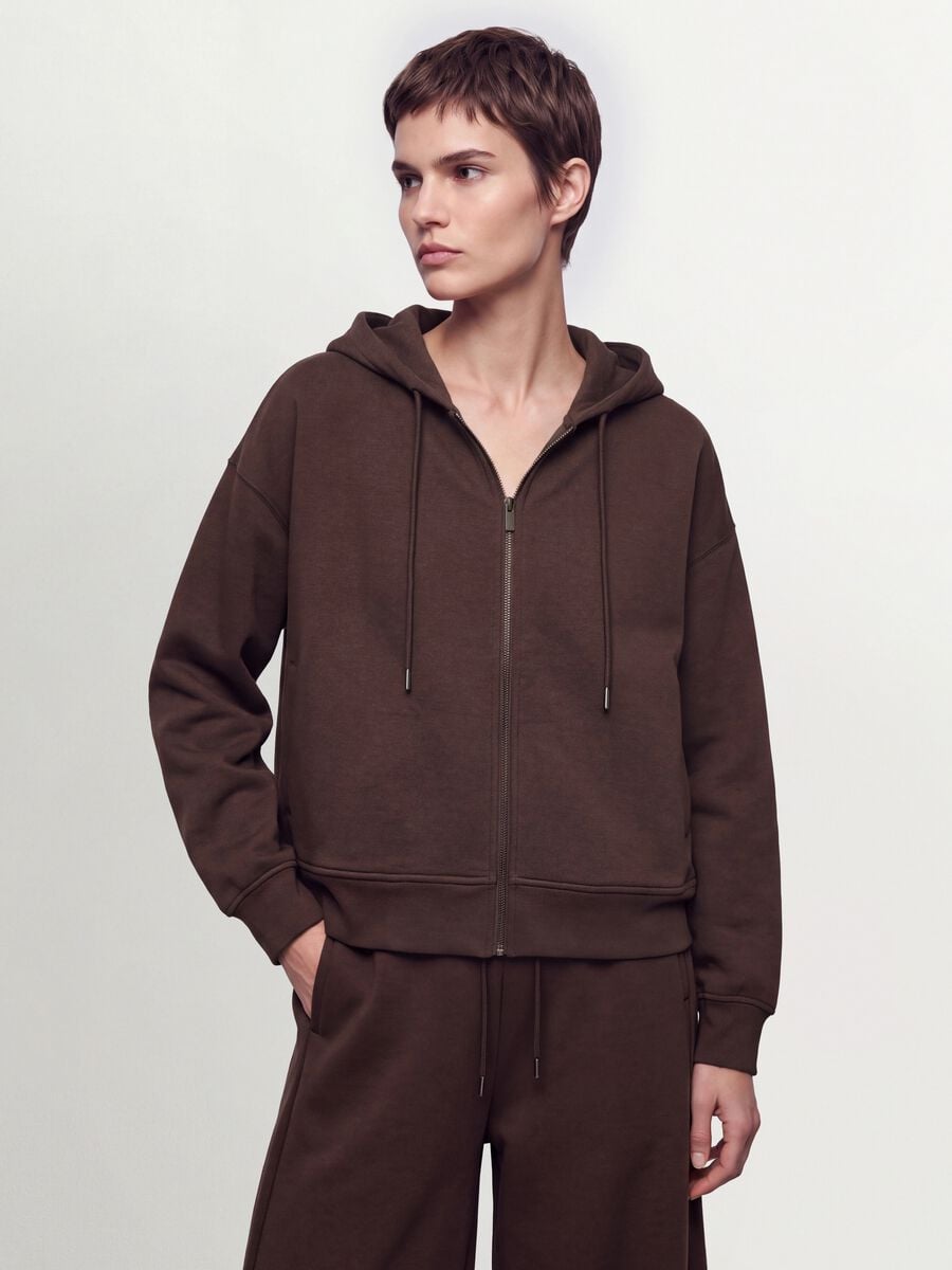 Brauner Hoodie aus elastischem Modal in Regular Fit_0